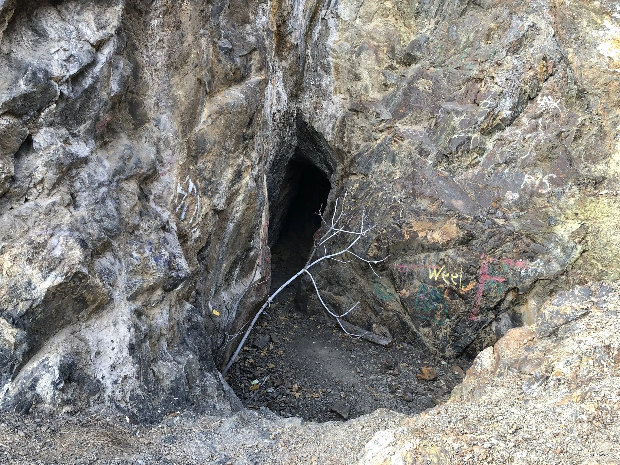 De Sant Just Desvern al coll de Can Cuiàs i Sant Pere Màrtir passant per Vallvidrera