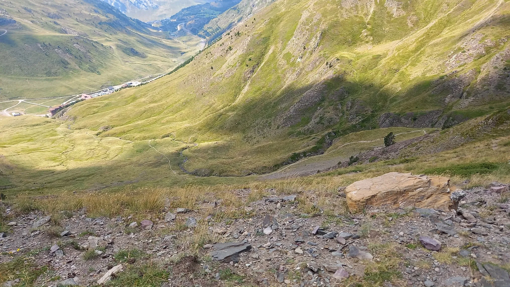 descenso con esquís: valle d'Arnousse desde Col d'Audas