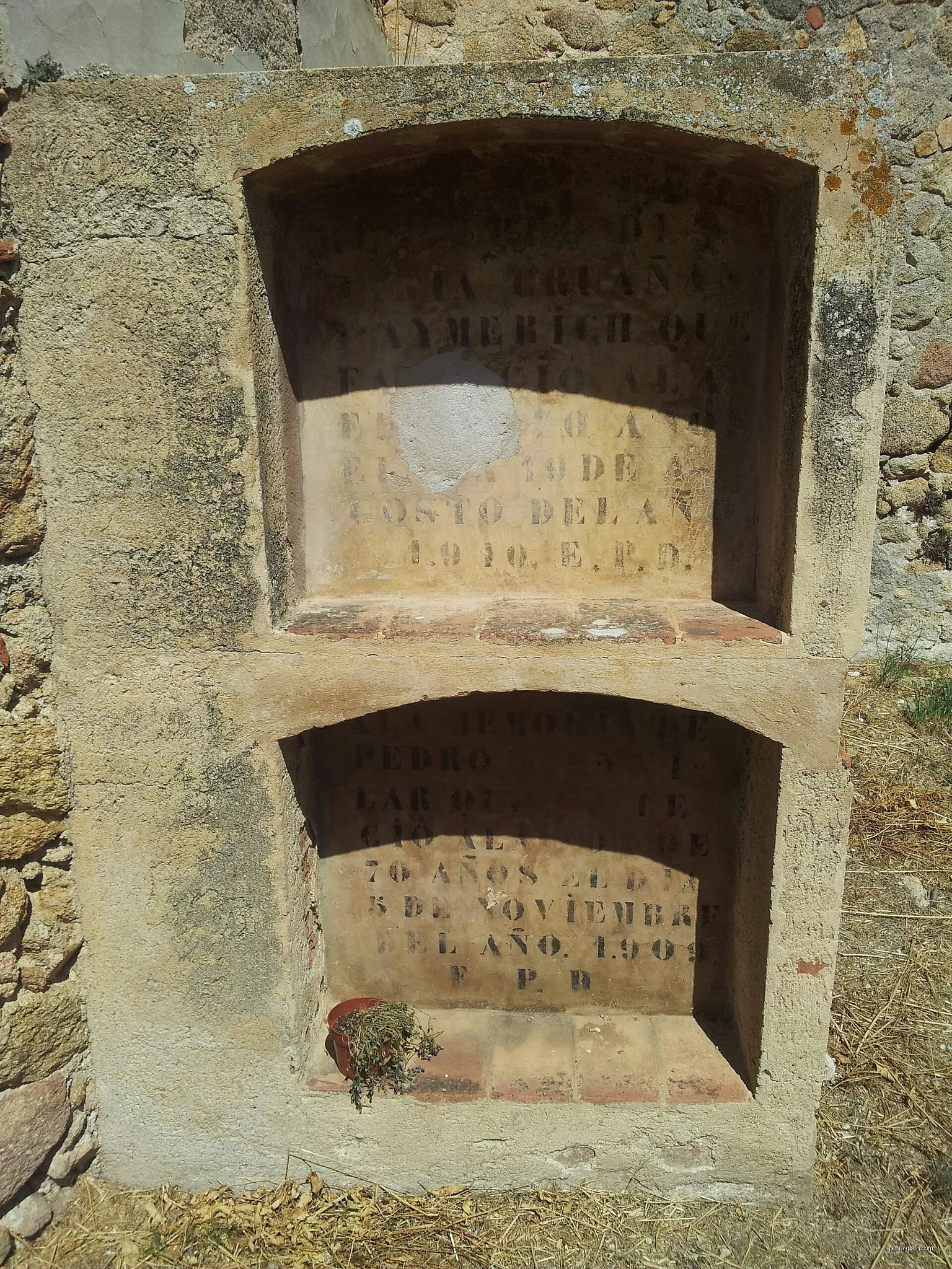 Església de Santa Maria de Fenals (Castell i Platja d'Aro) | Autor: deosringas | Licencja: CC BY-SA 3.0 es | Źródło: Wikimedia Commons