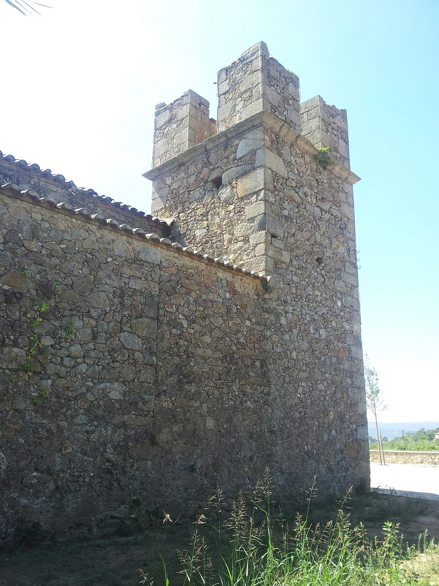 Església de Santa Maria de Fenals (Castell i Platja d'Aro) | Autor: deosringas | Licencja: CC BY-SA 3.0 es | Źródło: Wikimedia Commons