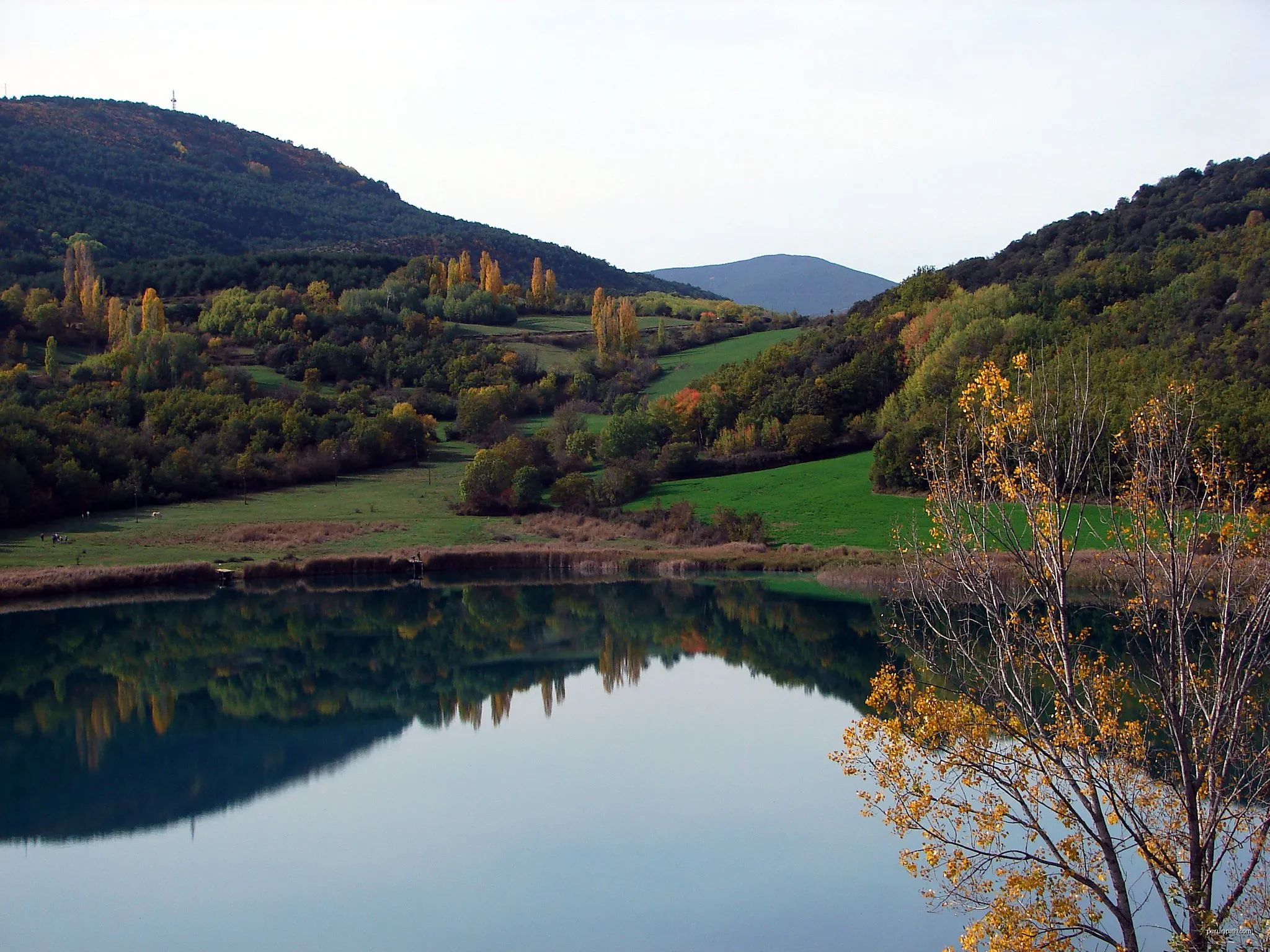 Estany de Montcortès i Bosc Encantat