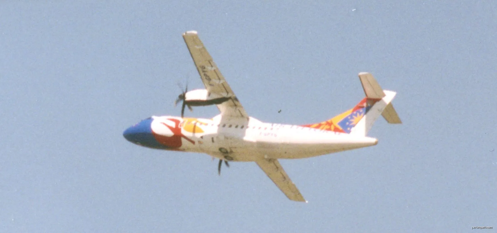 Montpelier Airport departing to Paris 16th May 2000, the only time I got shots of the fabulous new (and last) Air Littoral scheme. | Autor: Steve Knight from Halstead, United Kingdom | Licencja: CC BY 2.0 | Źródło: Wikimedia Commons