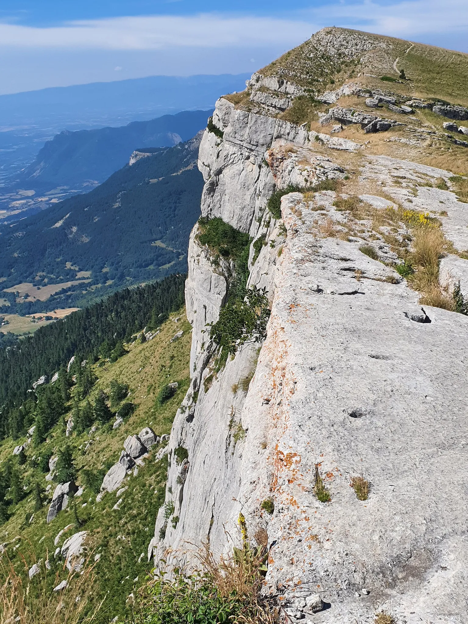 Céüse Cliff | Autor: Yann | Licencja: CC BY-SA 4.0 | Źródło: Wikimedia Commons