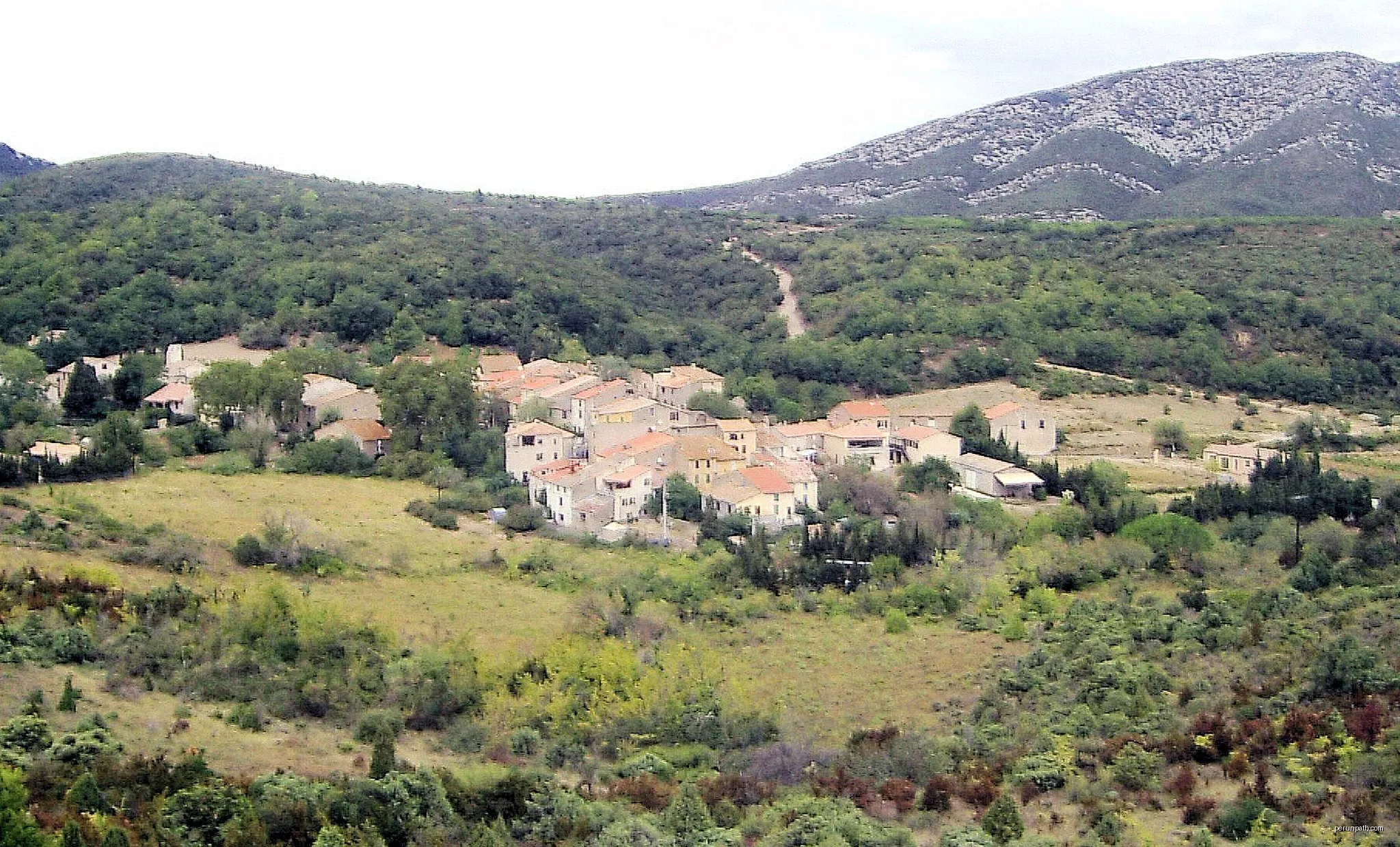 Vue depuis le sud-est sur Feuilla | Autor: Rauenstein | Licencja: CC BY-SA 3.0 | Źródło: Wikimedia Commons