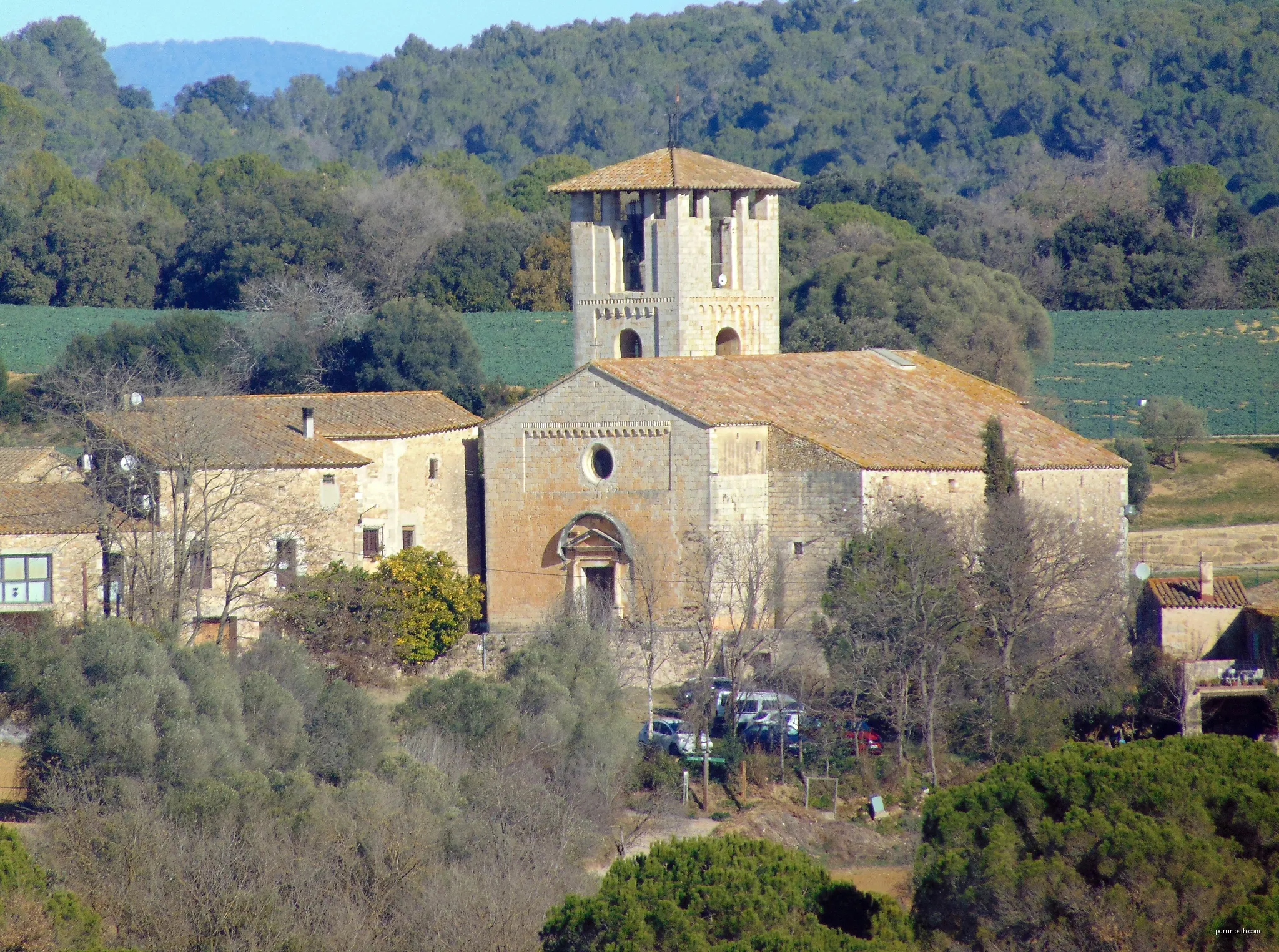 Església parroquial de Sant Feliu (Fontcoberta) | Autor: Josep Maria Viñolas Esteva | Licencja: CC BY-SA 4.0 | Źródło: Wikimedia Commons