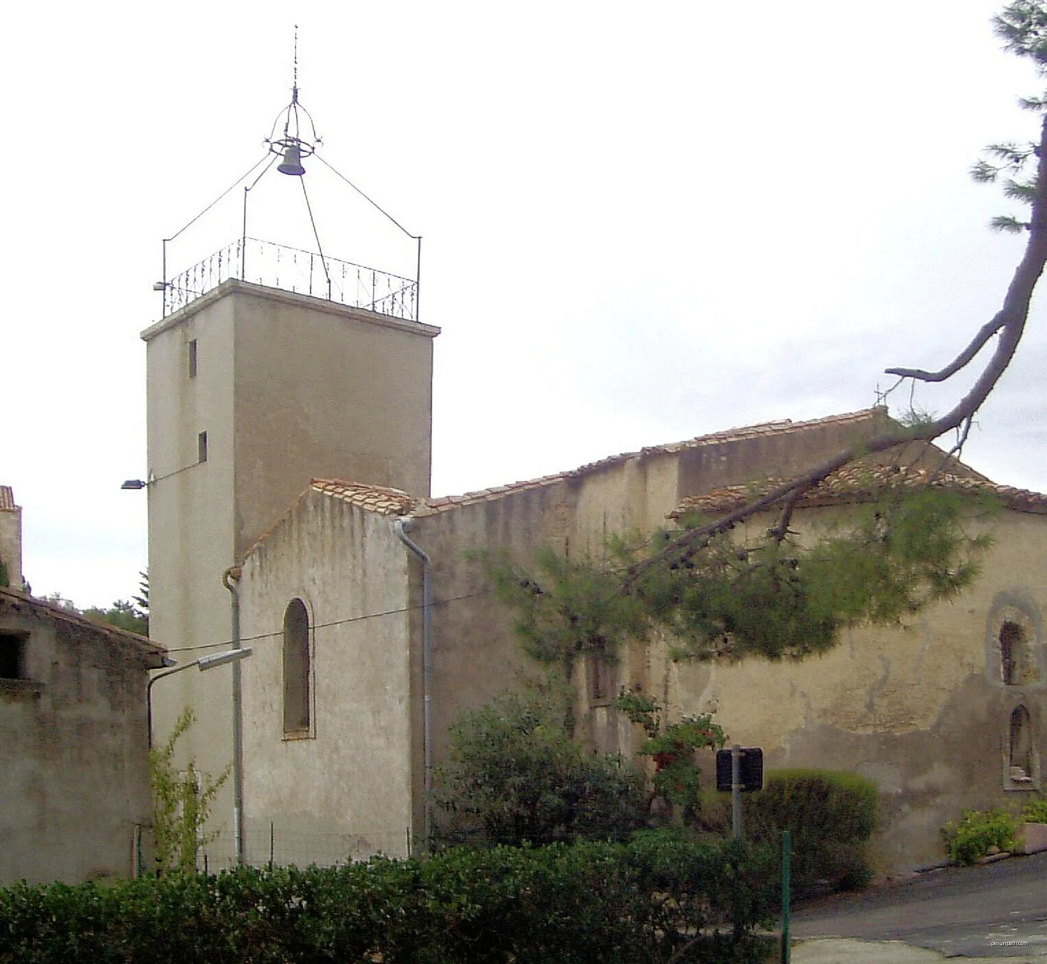 L'église Sainte-Colombe à Fraissé-des-Corbières | Autor: Rauenstein | Licencja: CC BY-SA 3.0 | Źródło: Wikimedia Commons