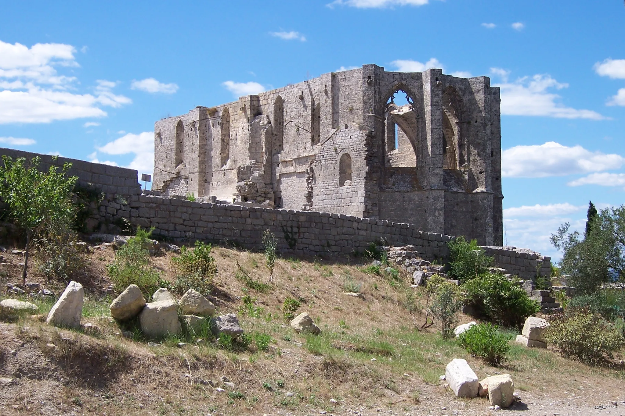 Gigean ( Hérault - France) - Abbaye Saint-Félix-de-Montceau | Autor: Zewan | Licencja: CC BY-SA 3.0 | Źródło: Wikimedia Commons