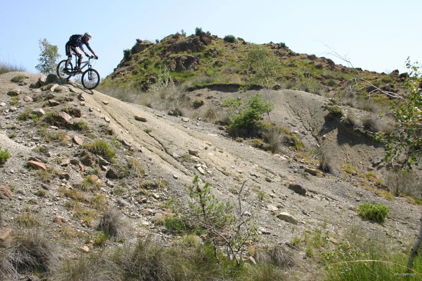 Mountain biking on Mt. Pelati, Piedmont, Italy. | Autor: robi on mtbpassion.it | Licencja: CC BY-SA 2.5 it | Źródło: Wikimedia Commons