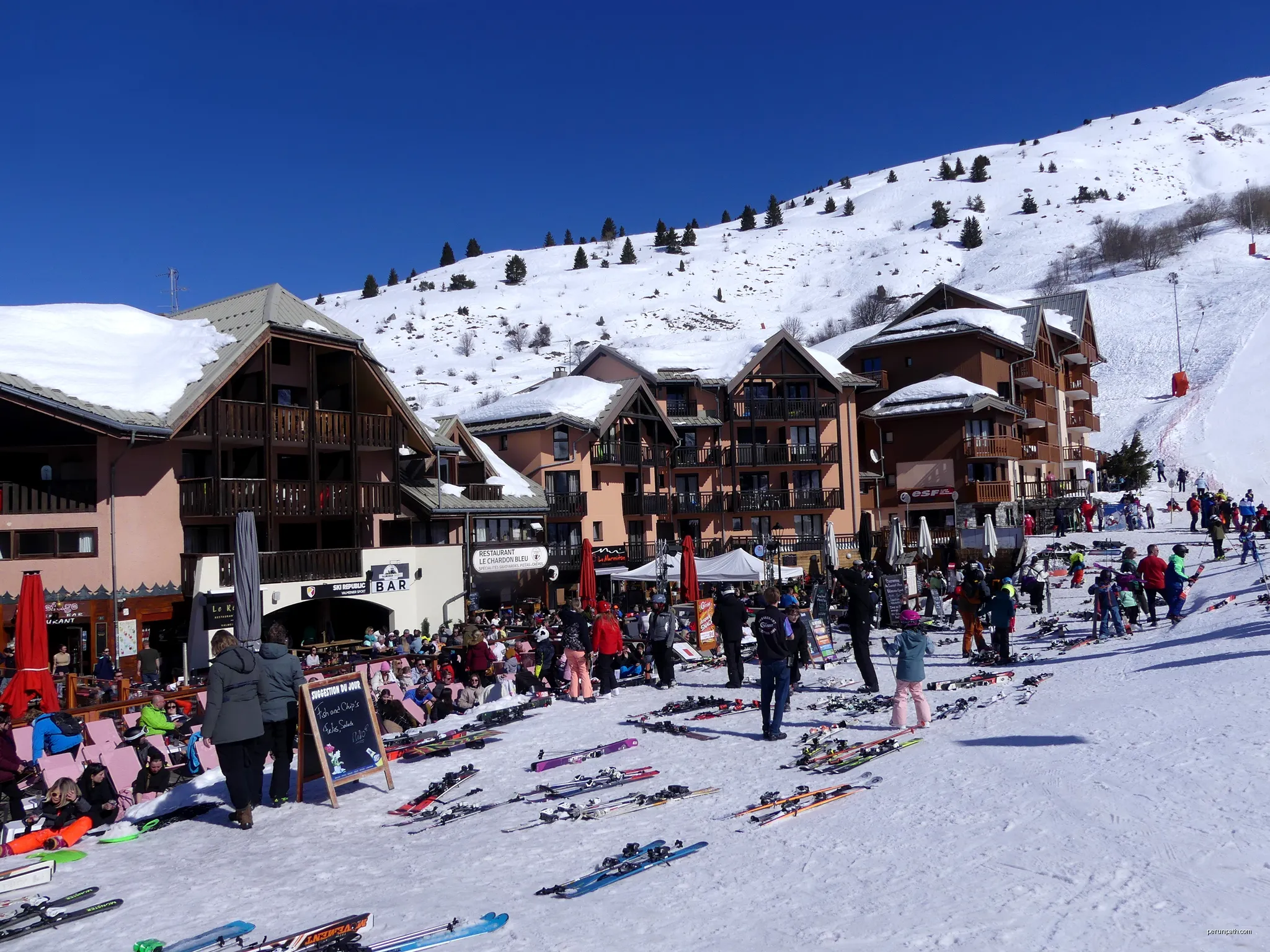 Tour des Marches