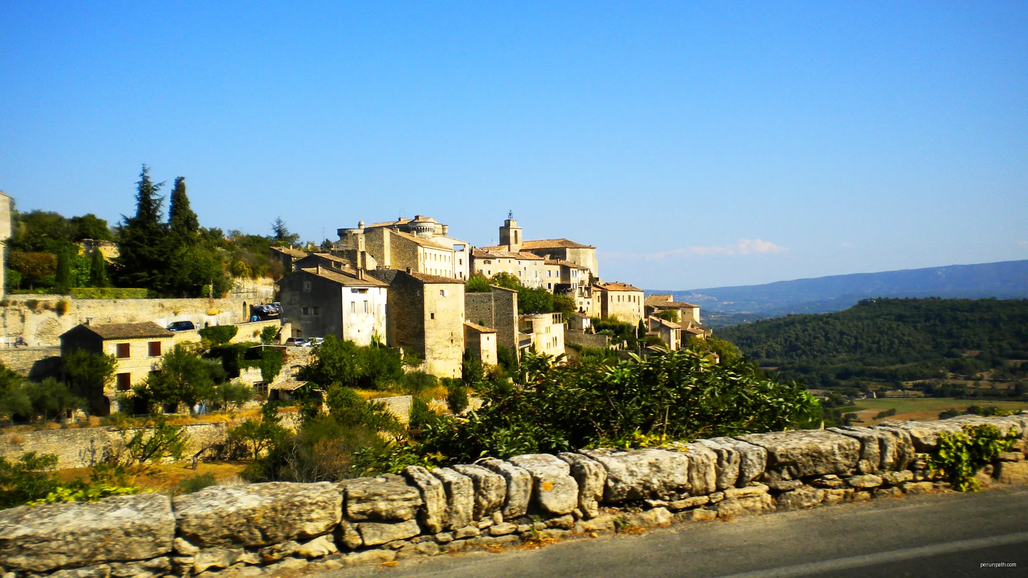 Gordes à vélo (laison Gordes - Joucas)