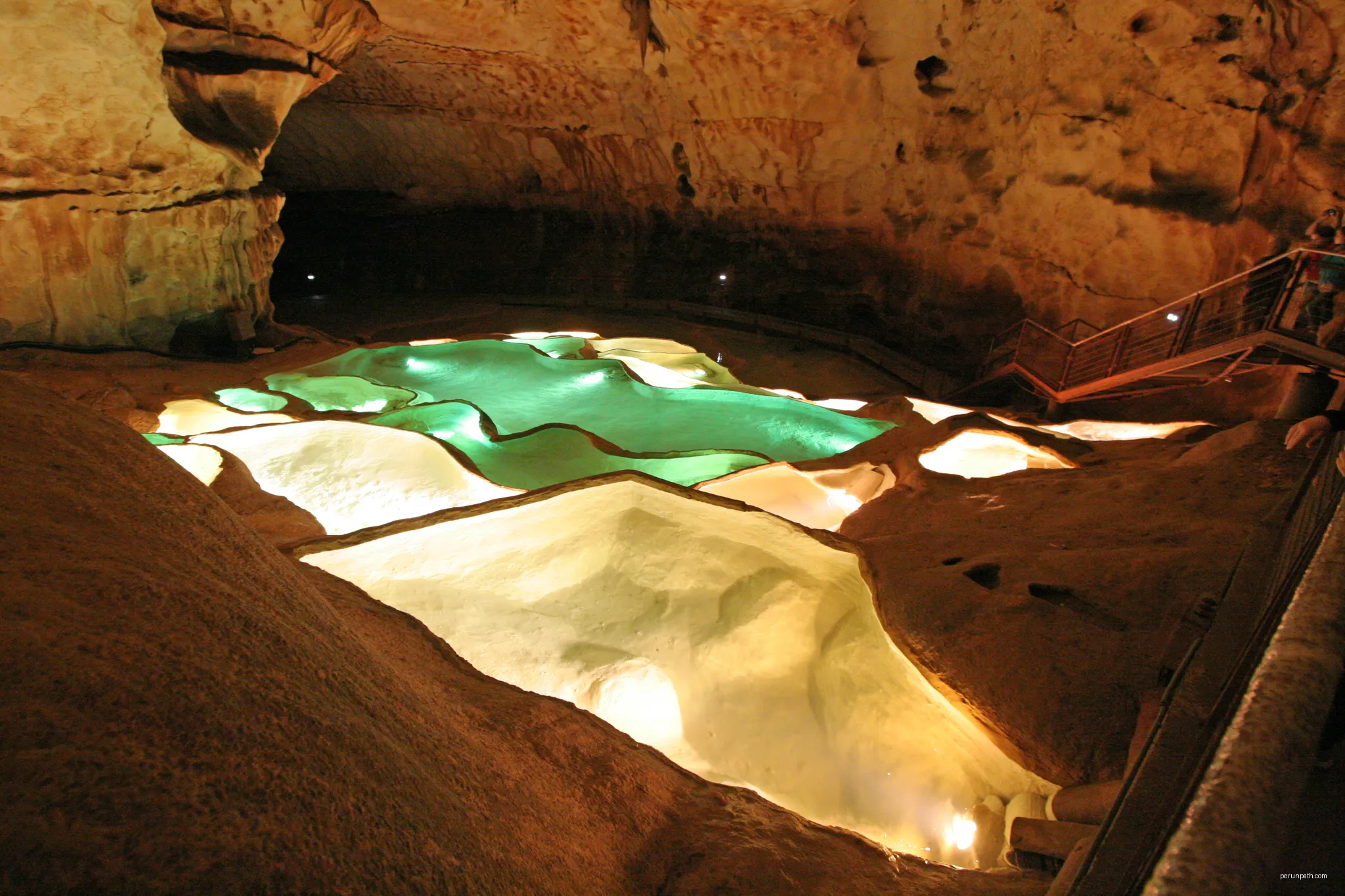 Grotte de Saint-Marcel - La Grosse Pierre