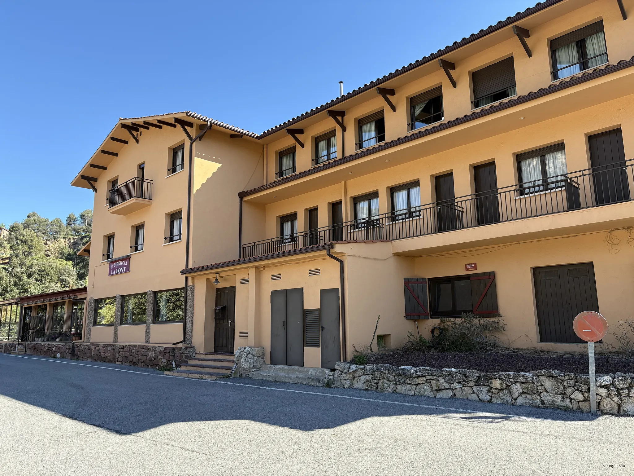 Hostal dels Enamorats | Autor: Wikiwiki | Licencja: CC BY-SA 3.0 | Źródło: Wikimedia Commons