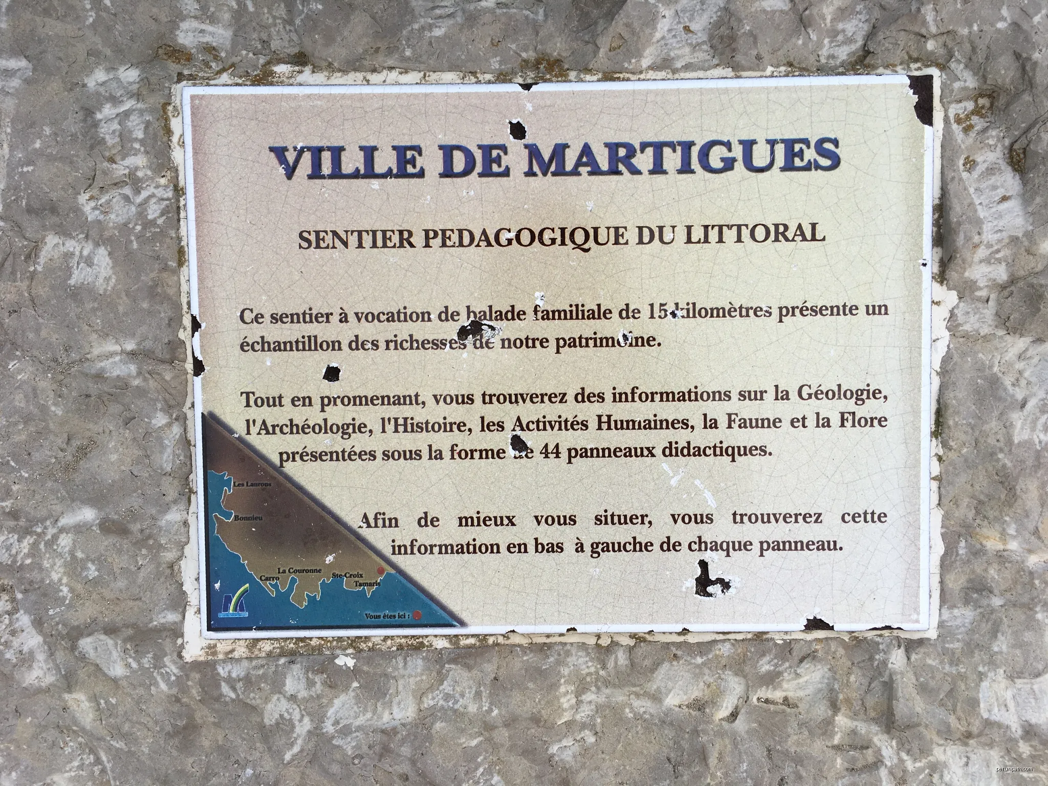 Mer et colline Valestéloué