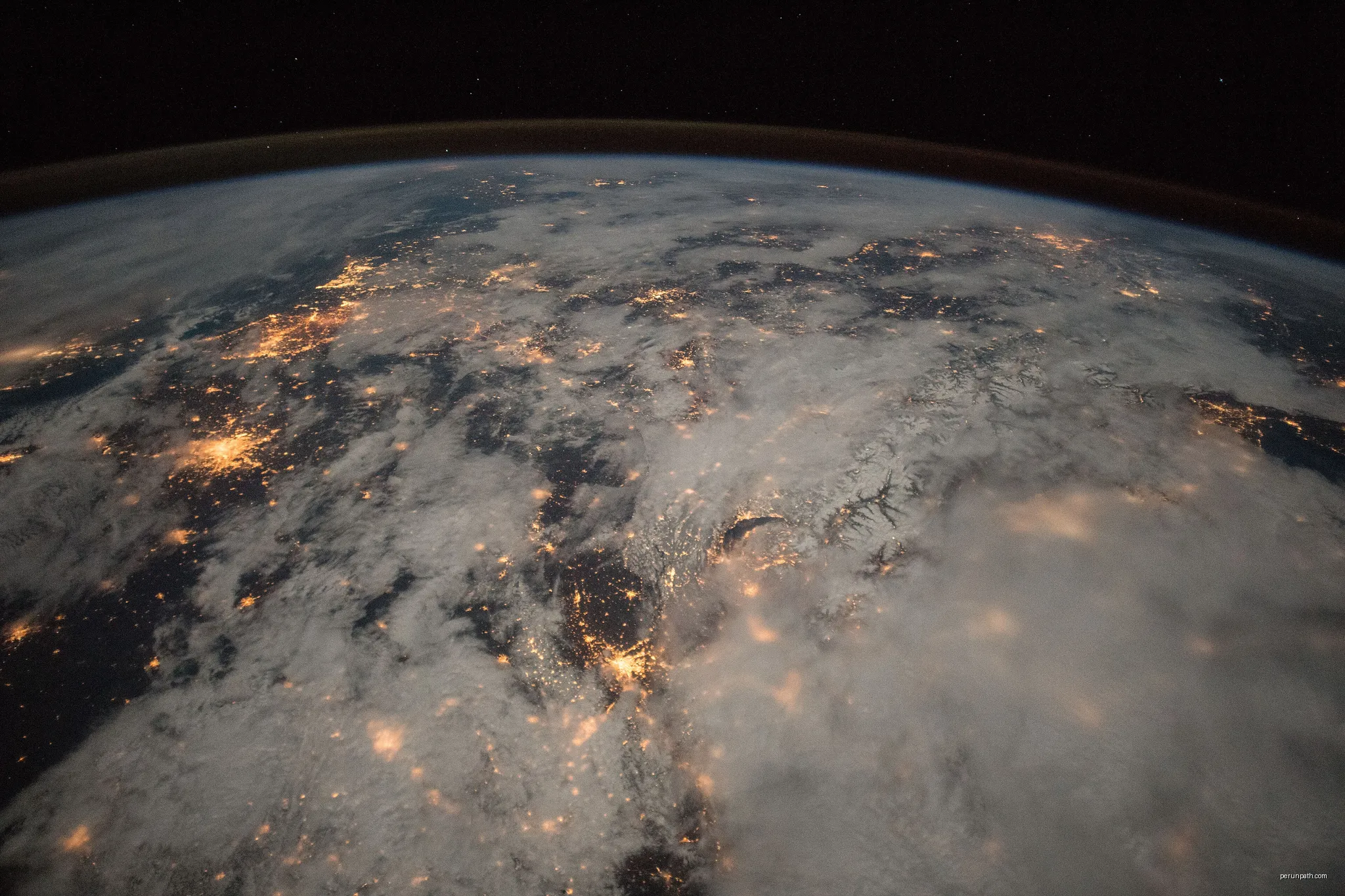 View of Earth taken during ISS Expedition 53. | Autor: Earth Science and Remote Sensing Unit, Lyndon B. Johnson Space Center | Licencja: Public domain | Źródło: Wikimedia Commons
