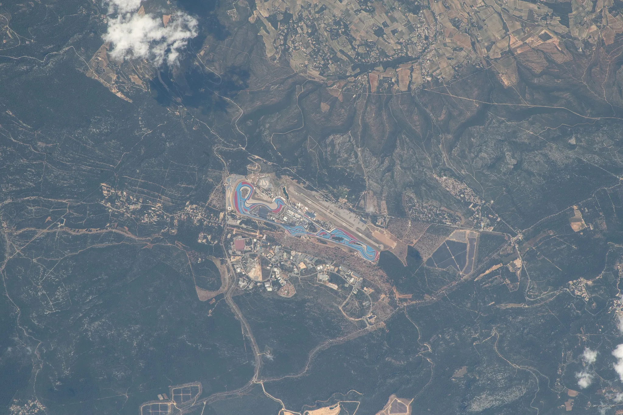 View of France taken during ISS Expedition 56. | Autor: Earth Science and Remote Sensing Unit, NASA Johnson Space Center | Licencja: Public domain | Źródło: Wikimedia Commons