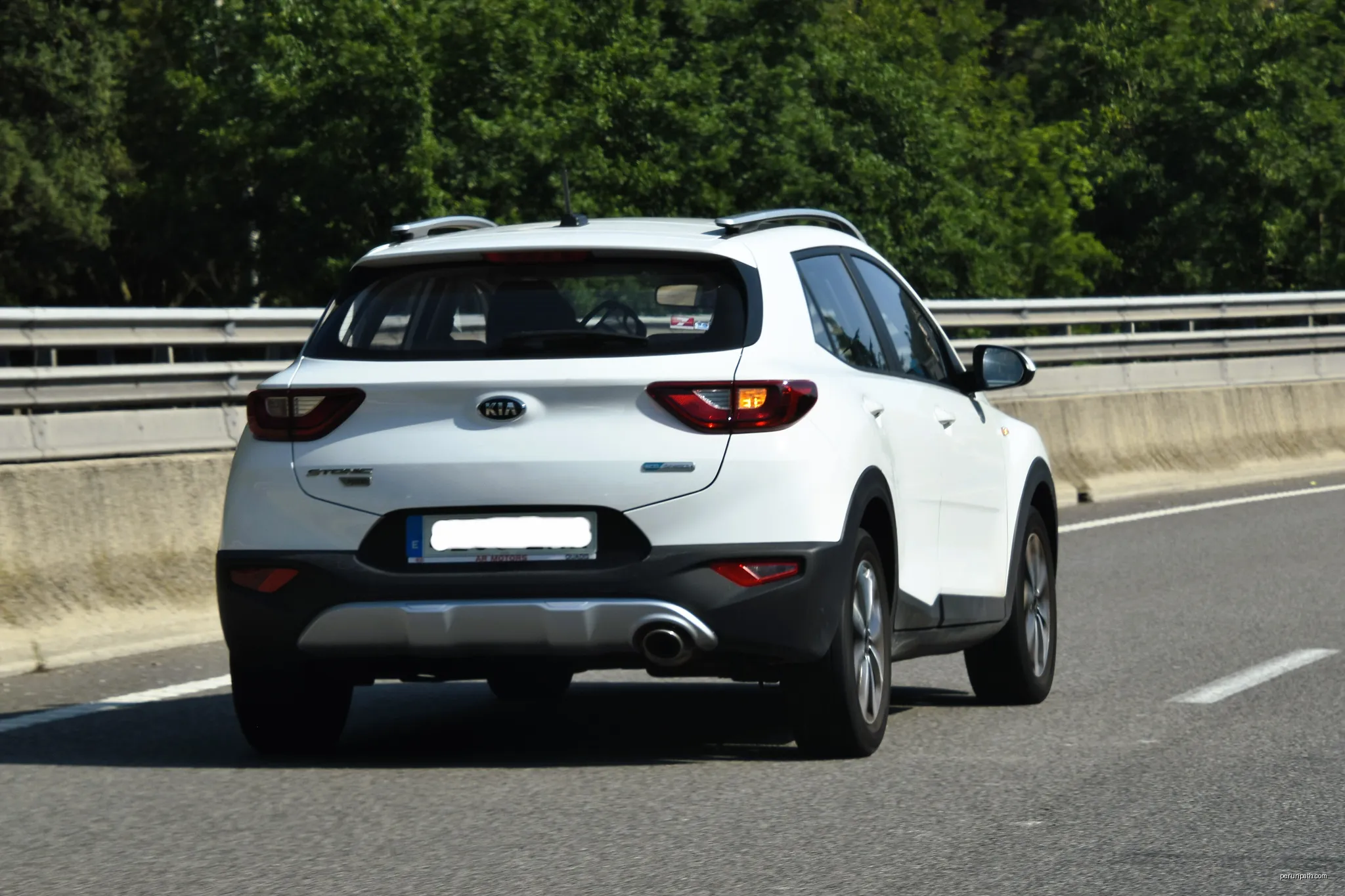 Kia Stonic 1.0 T-GDi MHEV (2021) | Autor: Charles from Port Chester, New York | Licencja: CC BY 2.0 | Źródło: Wikimedia Commons