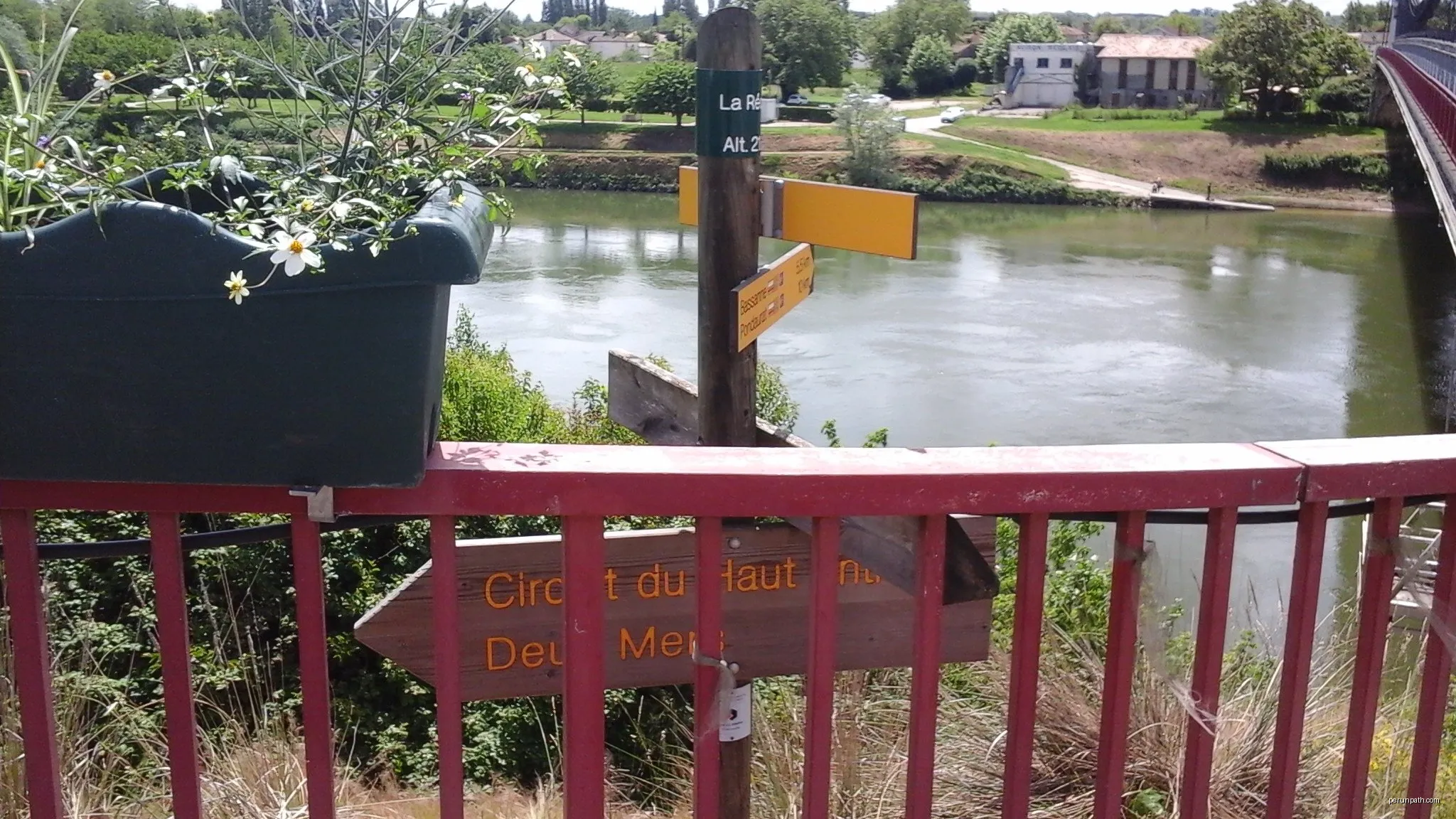Le Canal de Garonne à vélo : La Réole / Marmande