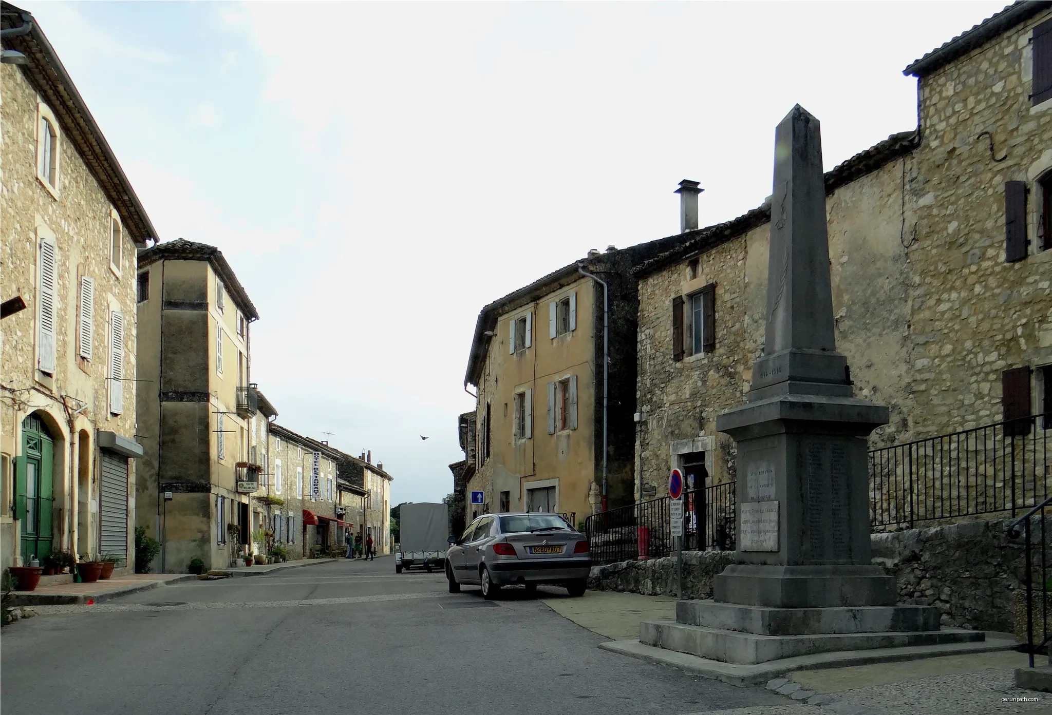 Le Pertus - Lagorce Info rando
