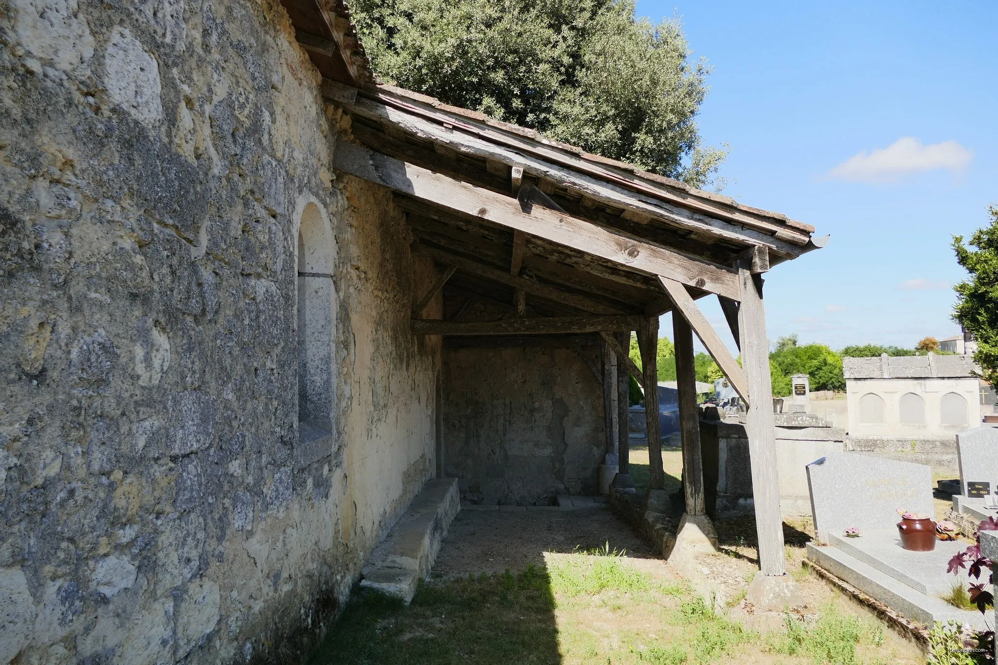 Lamontjoie, bastide de Gascogne 7.8 km