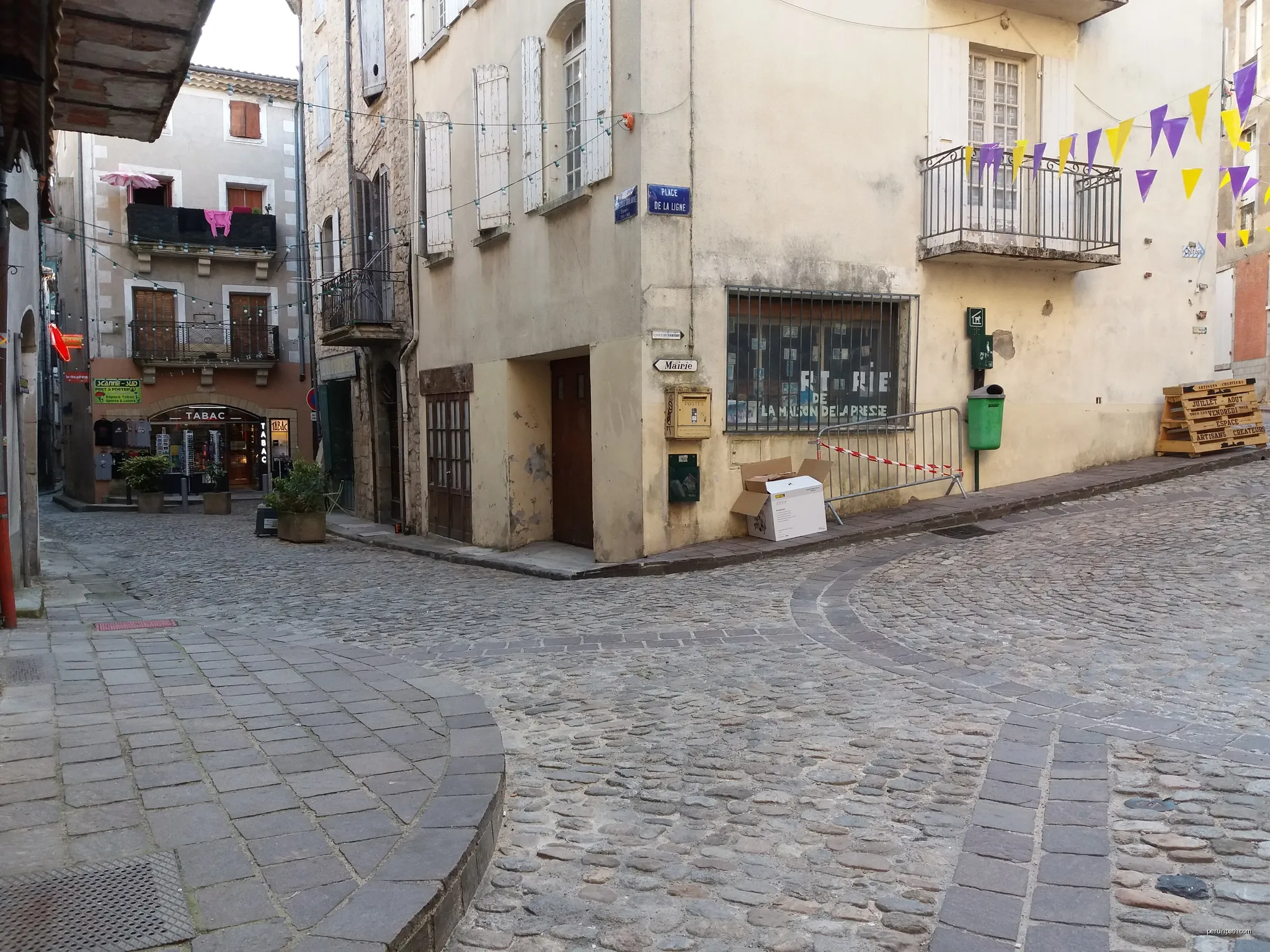 Place de la Ligne - Les Fourniols