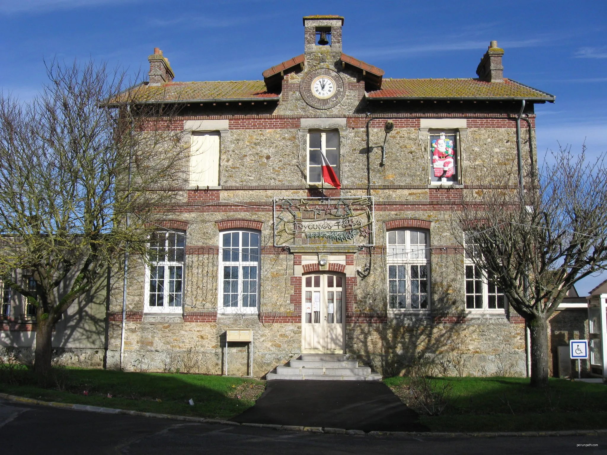 Les Chapelles