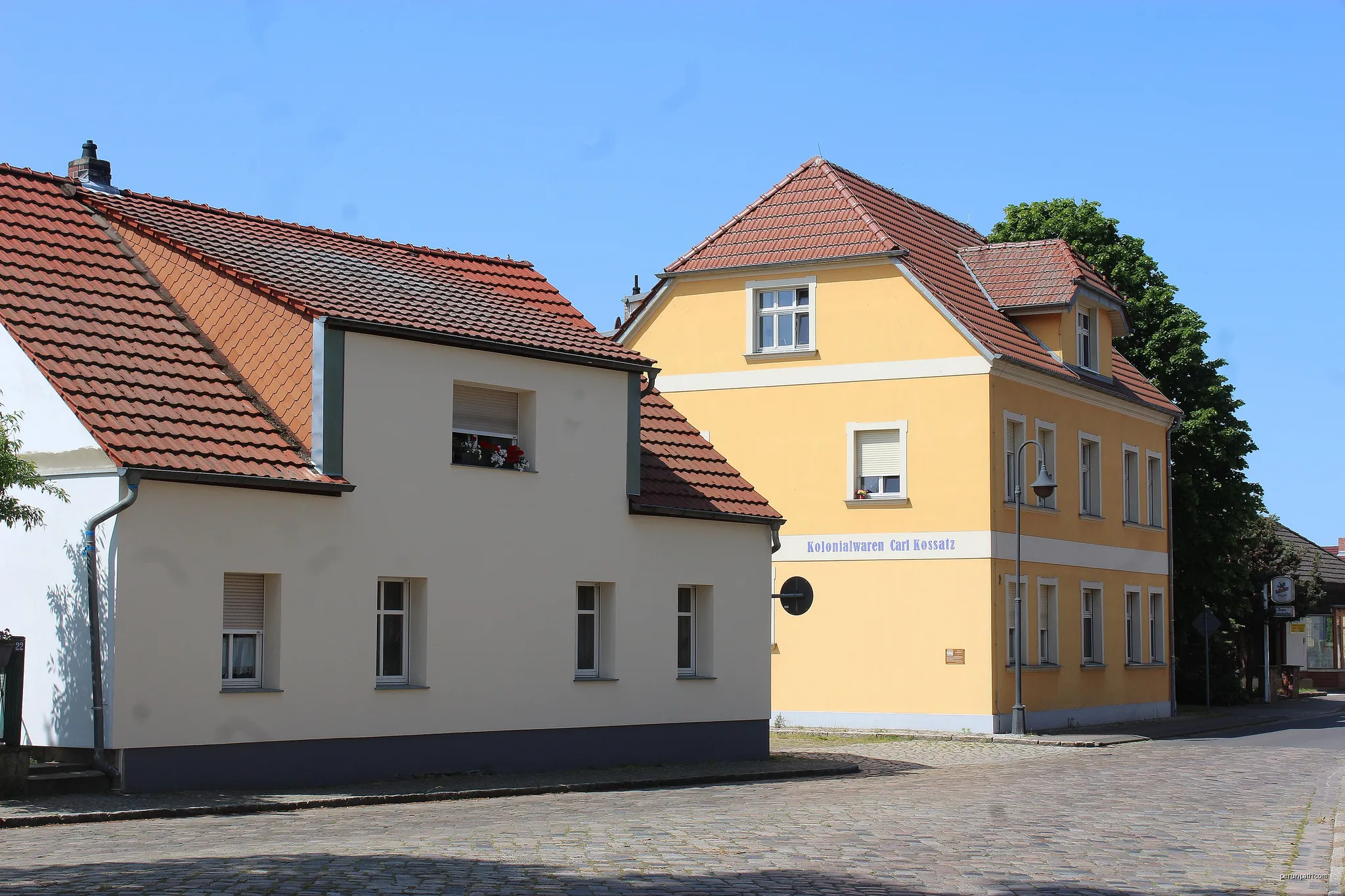 Lieberose, the houses 22 Markt and 2 Gander | Autor: Dguendel | Licencja: CC BY 4.0 | Źródło: Wikimedia Commons