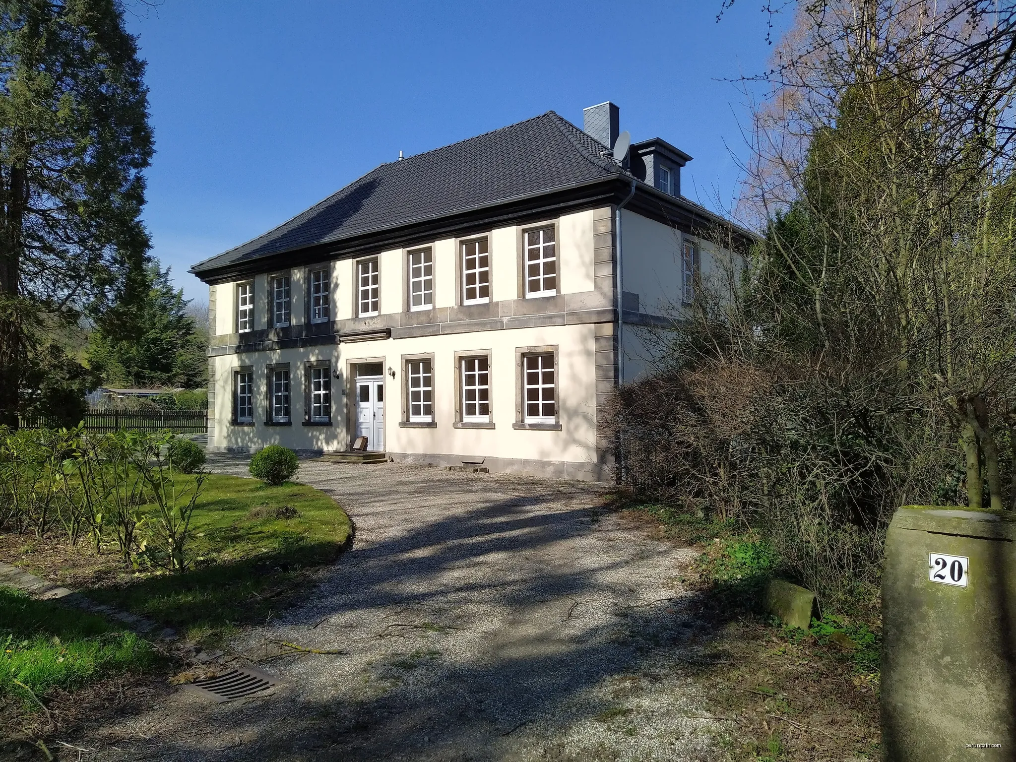 Gebäude im Ortsteil Steinkrug der Gemeinde Wennigsen | Autor: Gerd Fahrenhorst | Licencja: CC BY 4.0 | Źródło: Wikimedia Commons