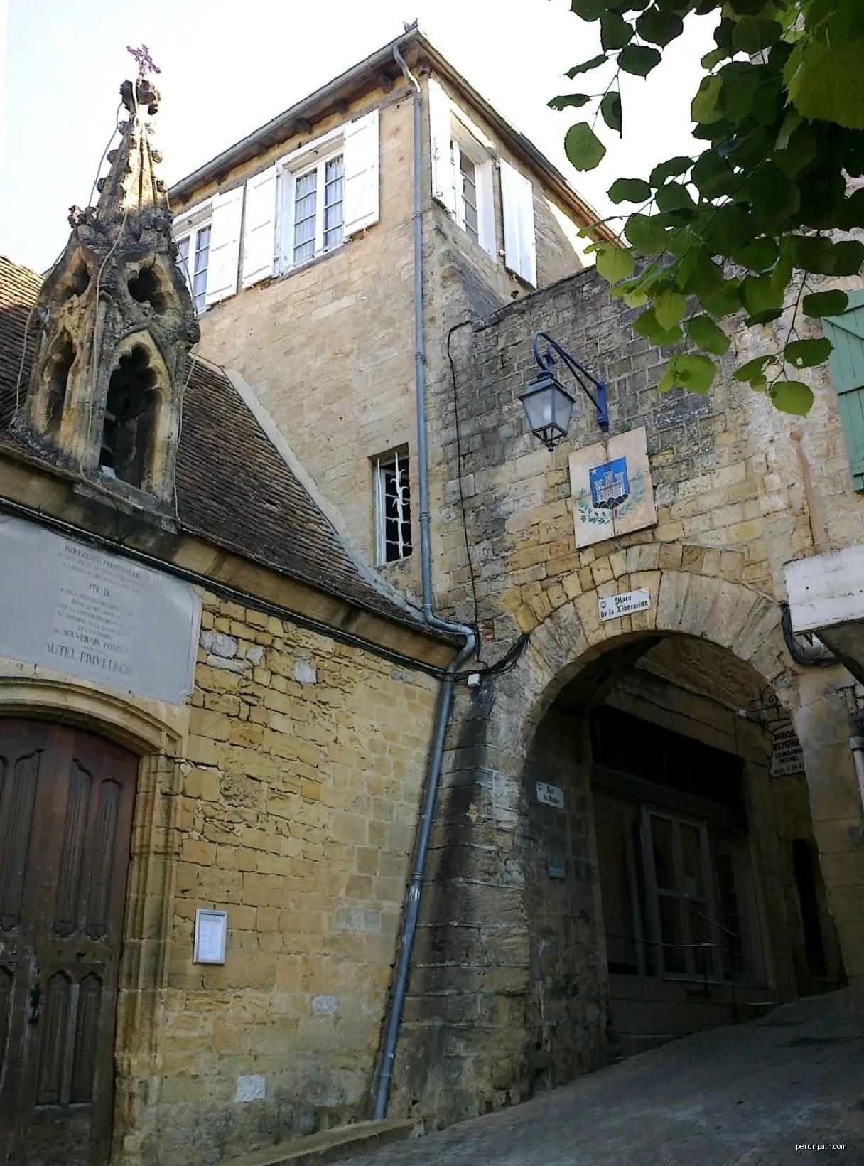 De Gourdon à Cazals