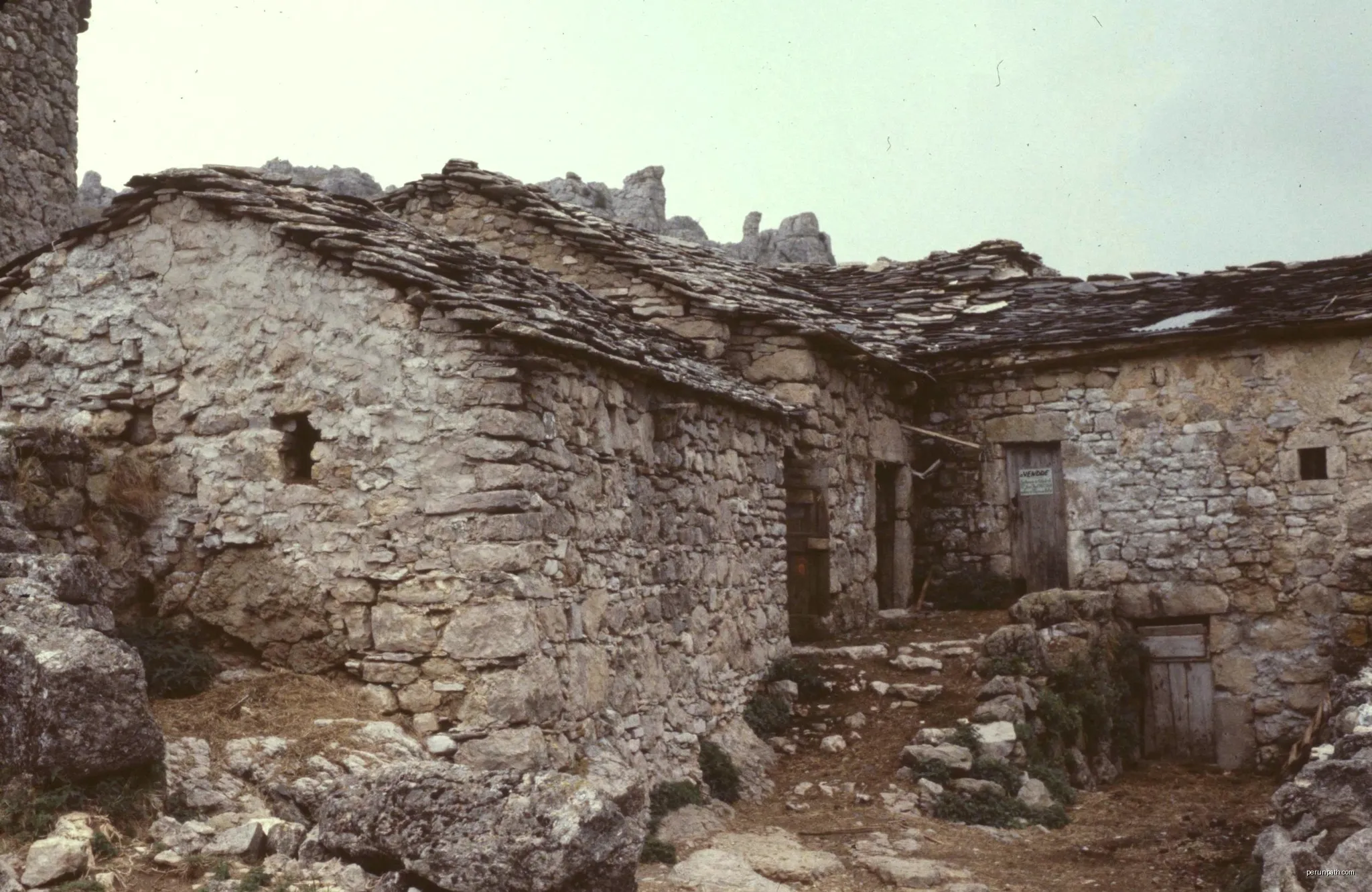 Autour de Hures