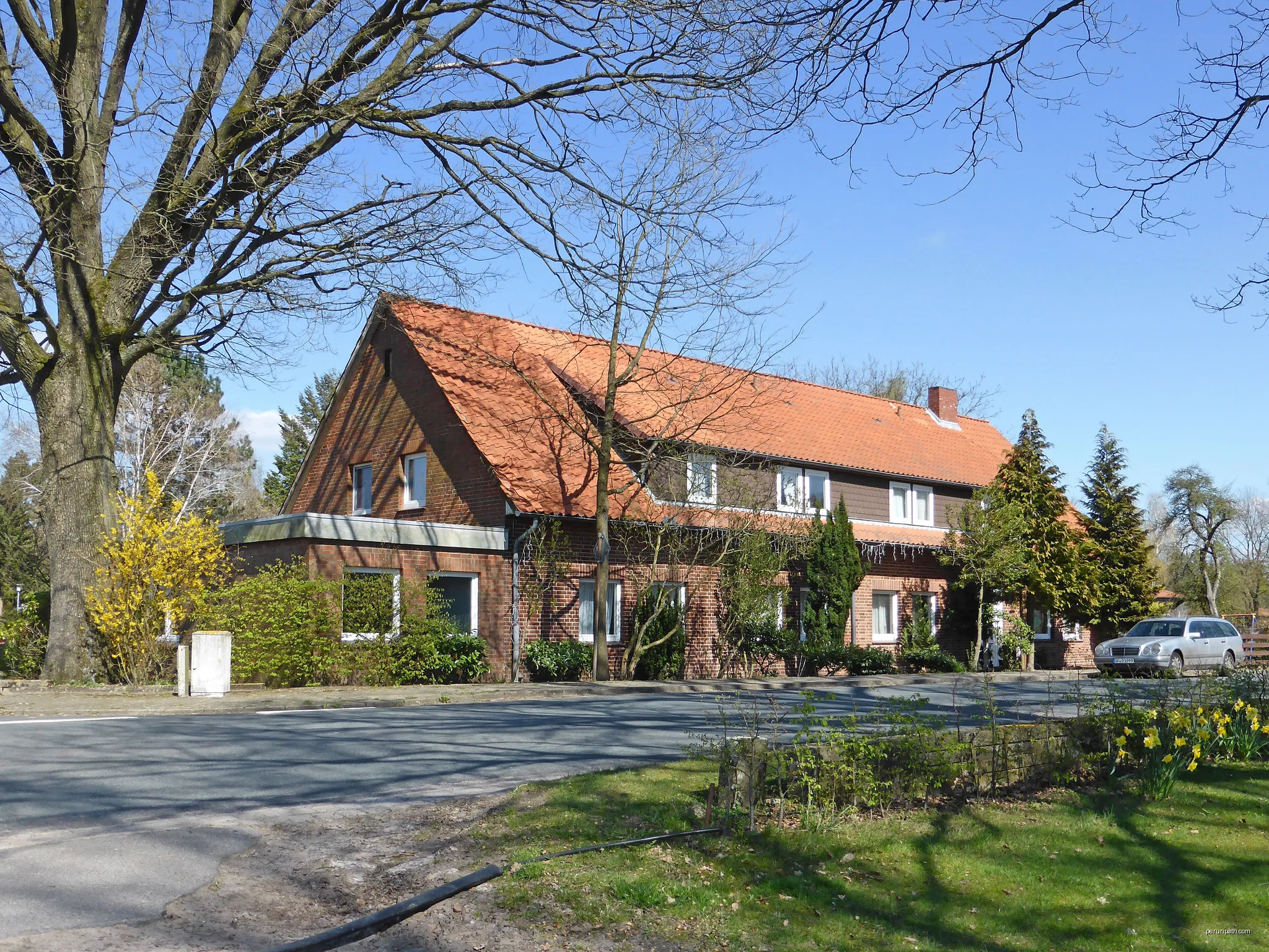 Ehemalige Gaststätte Niemann in Lüsche. | Autor: Kirchenfan | Licencja: CC0 | Źródło: Wikimedia Commons