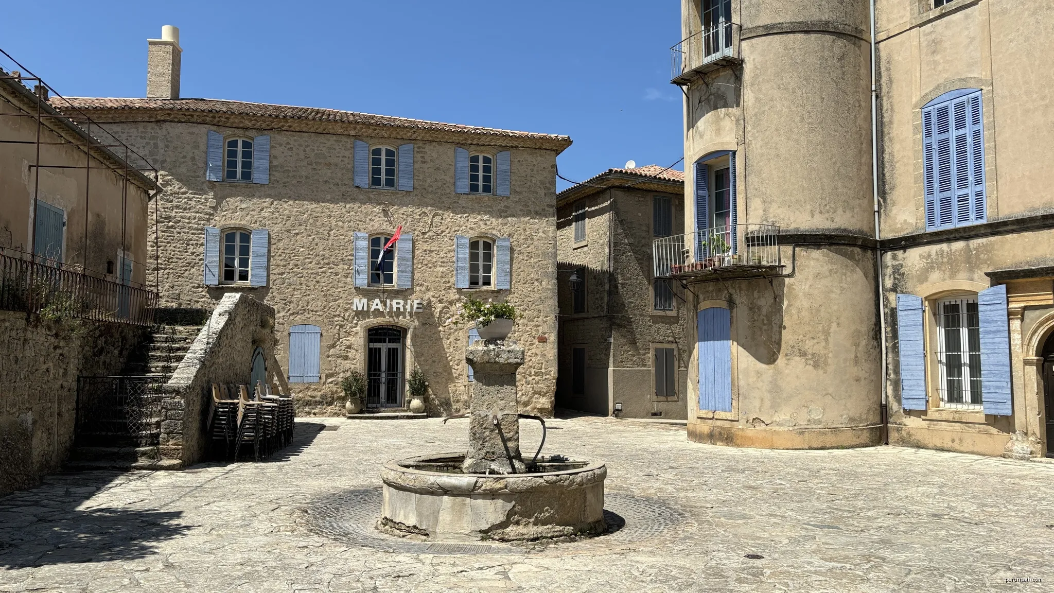 Le pays d'Aigues en vélo (sens horaire)