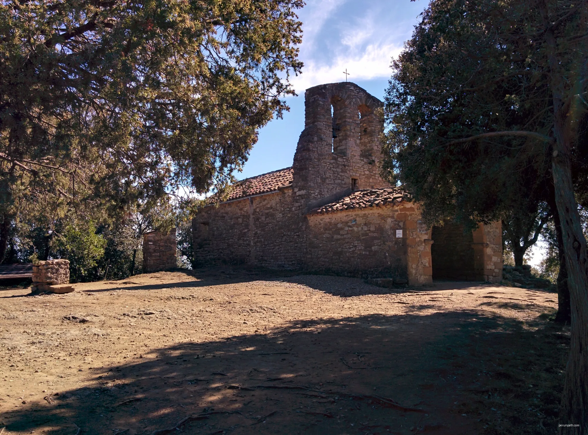 Església de Santa Maria d'Elena (Sant Aniol de Finestres) | Autor: Josep Maria Viñolas Esteva | Licencja: CC BY-SA 4.0 | Źródło: Wikimedia Commons