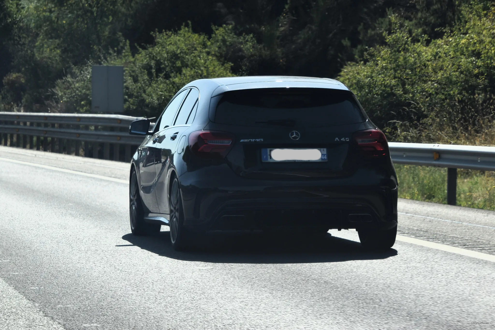 Mercedes-Benz A 45 AMG (W176, 2015) | Autor: Charles from Port Chester, New York | Licencja: CC BY 2.0 | Źródło: Wikimedia Commons