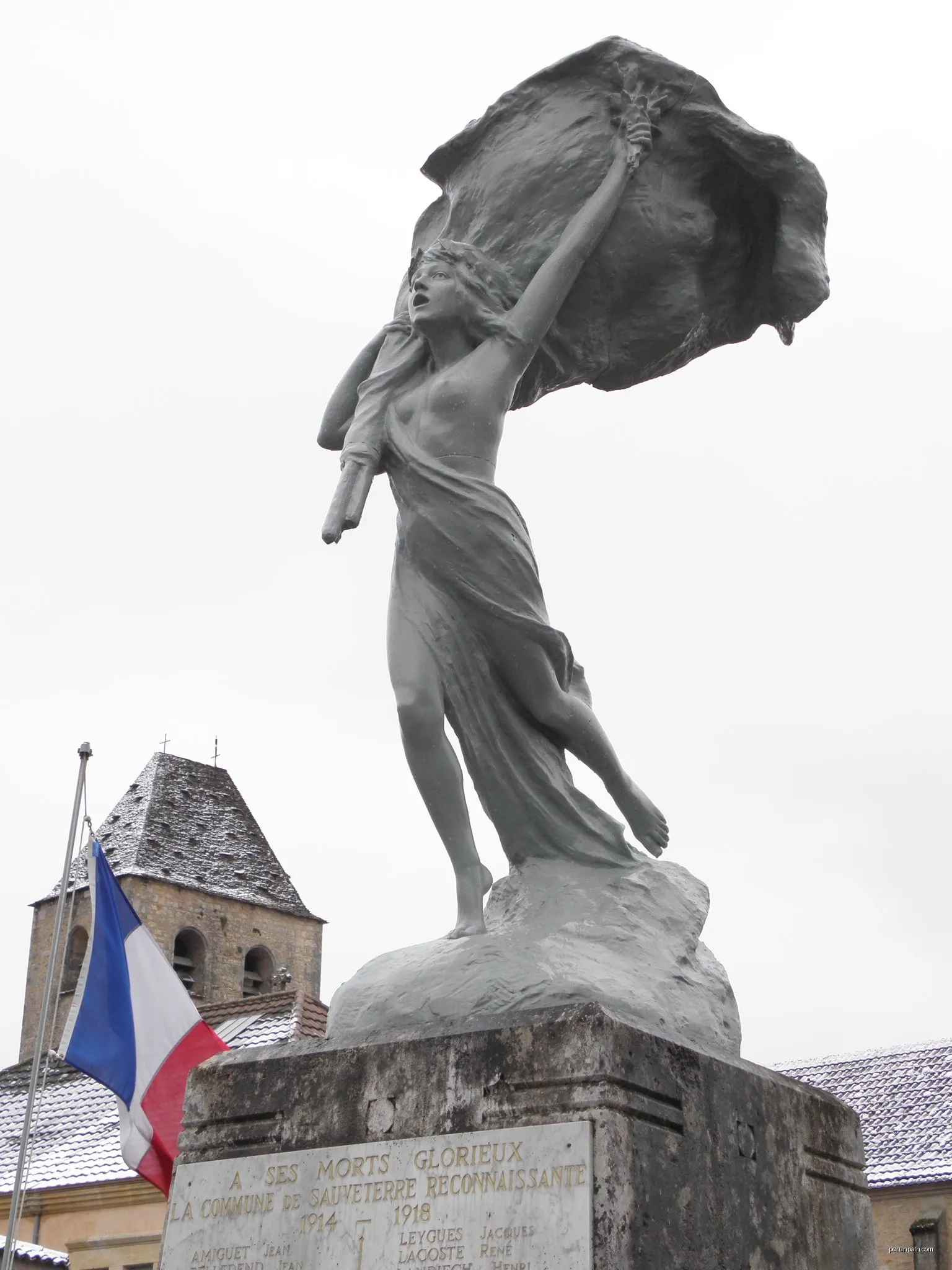 Vers le hameau de la Ville