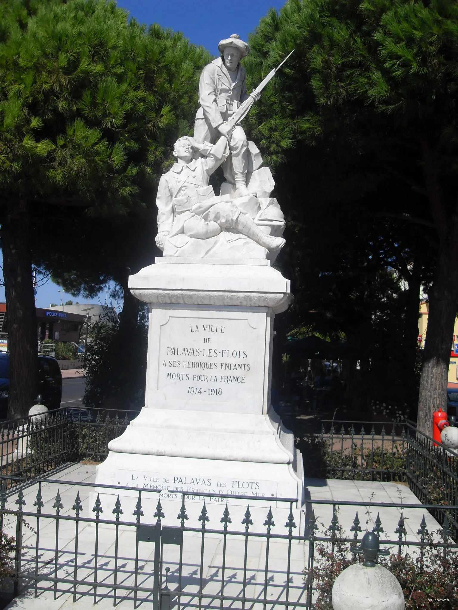 Monument aux morts à Palavas-les-Flots. | Autor: Chabe01 | Licencja: CC BY-SA 4.0 | Źródło: Wikimedia Commons
