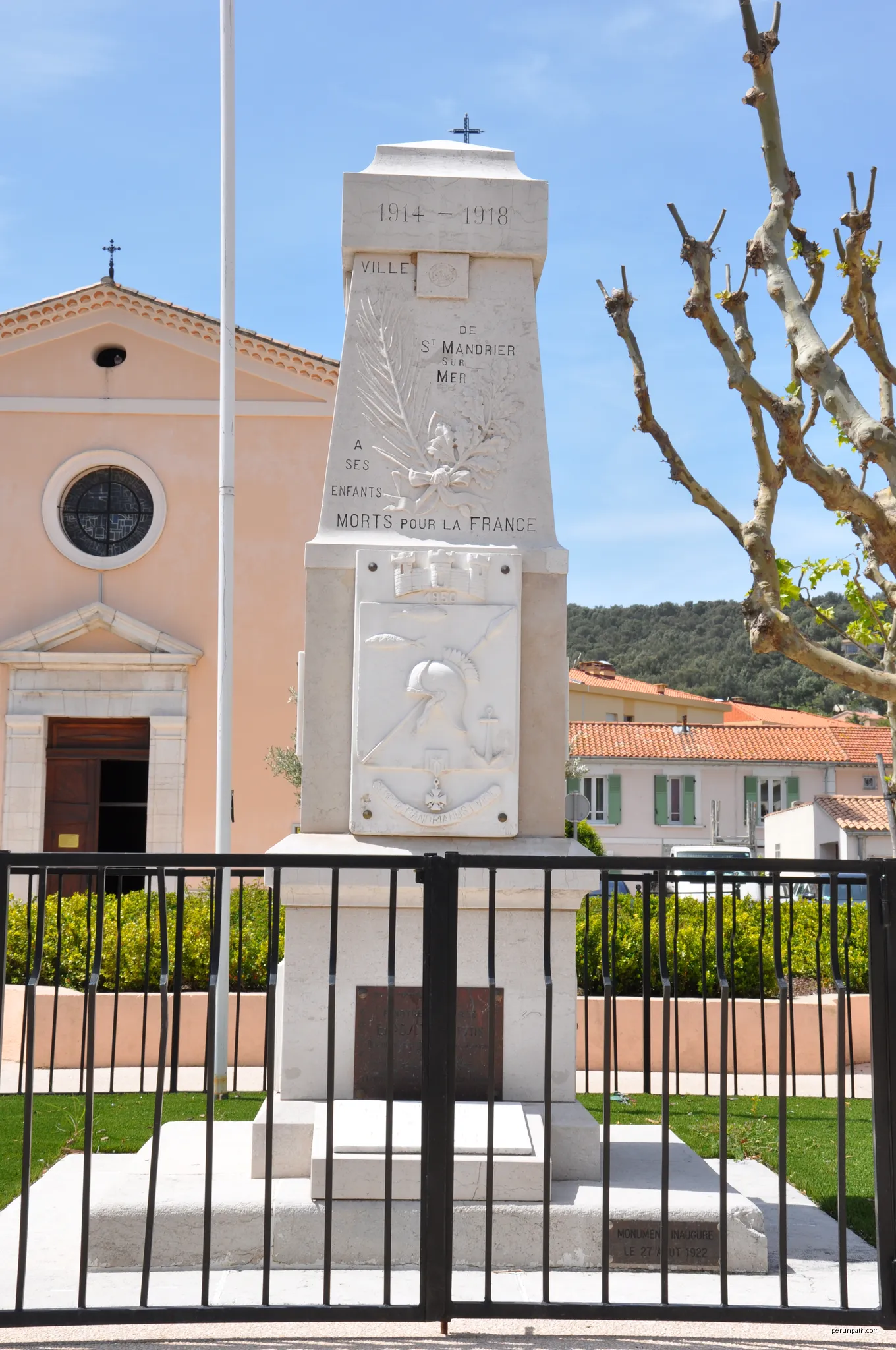 Morts pour la France, Saint-Mandrier-sur-Mer, Provence-Alpes-Côte d'Azur, France | Autor: M.Strīķis | Licencja: CC BY-SA 3.0 | Źródło: Wikimedia Commons