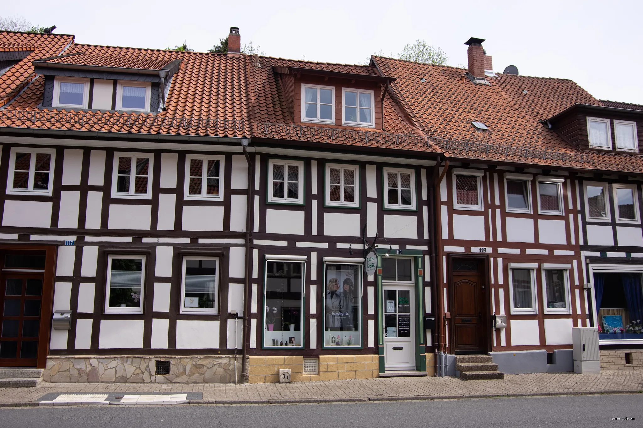 Bad Salzdetfurth in Niedersachsen. Das Haus, Adresse im Namen steht unter Denkmalschutz. | Autor: Clemensfranz | Licencja: CC BY-SA 4.0 | Źródło: Wikimedia Commons
