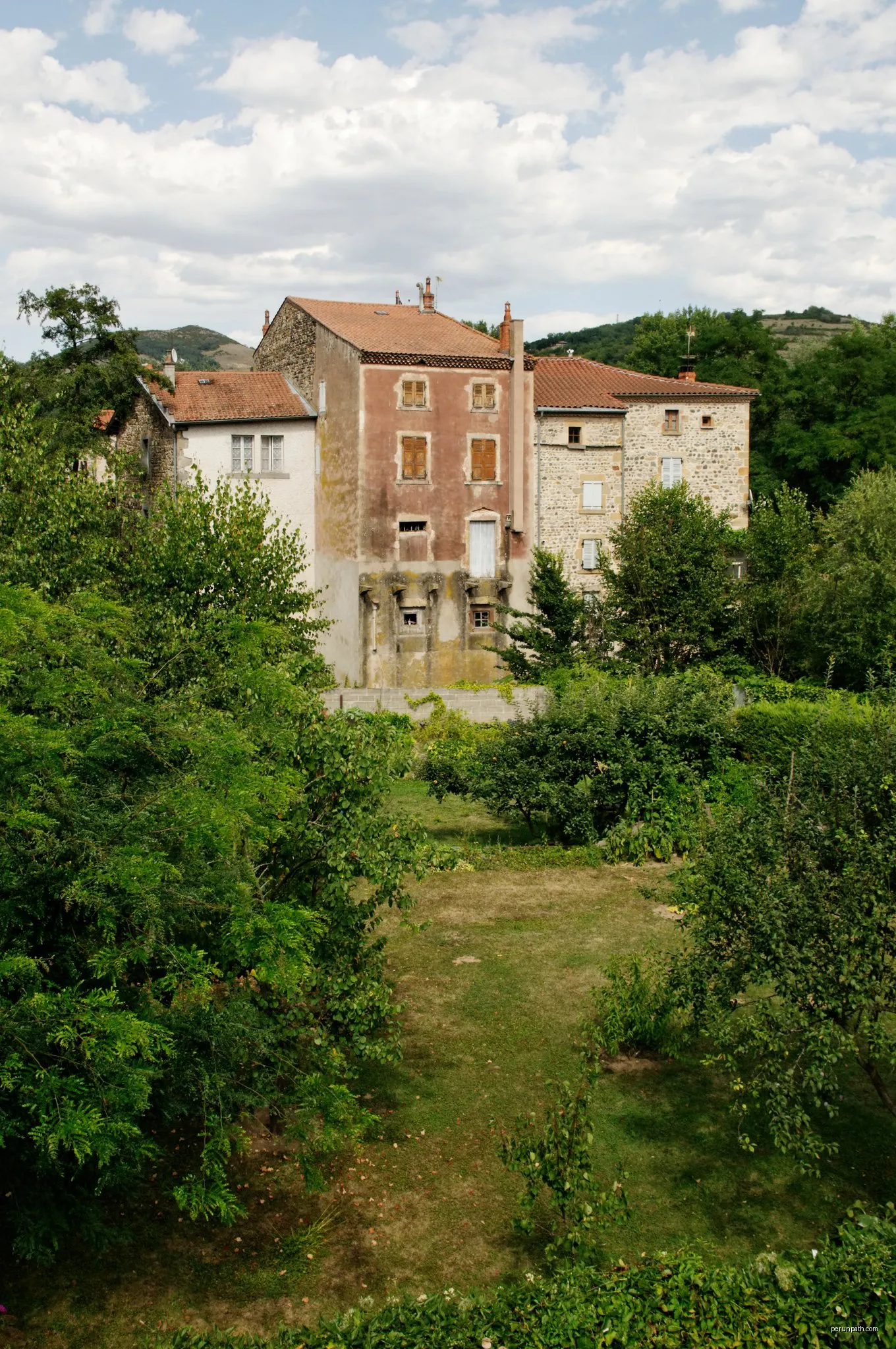 Les Pradeaux / Coudes (par Usson)