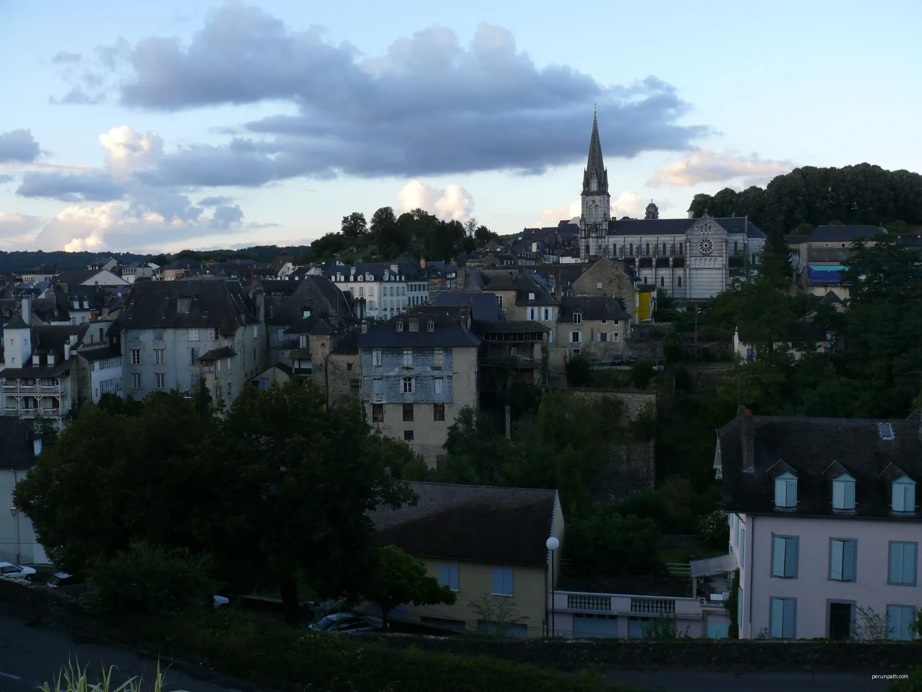 Oloron - Bordelongue <> Escou - Mairie