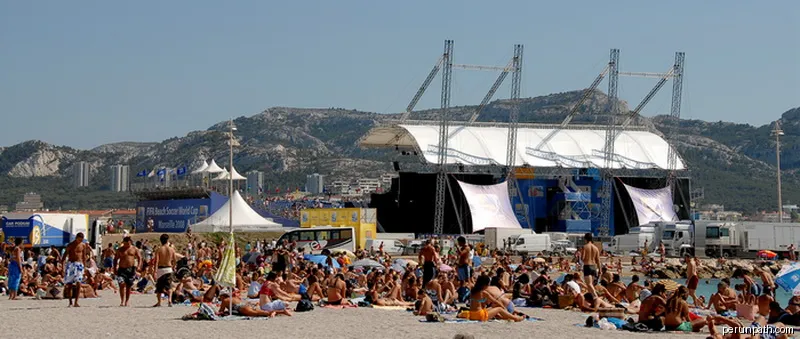 Park in Prado - Beach Soccer World Cup Marseille 2008 | Autor: Photomaltese.com | Licencja: CC BY-SA 3.0 | Źródło: Wikimedia Commons