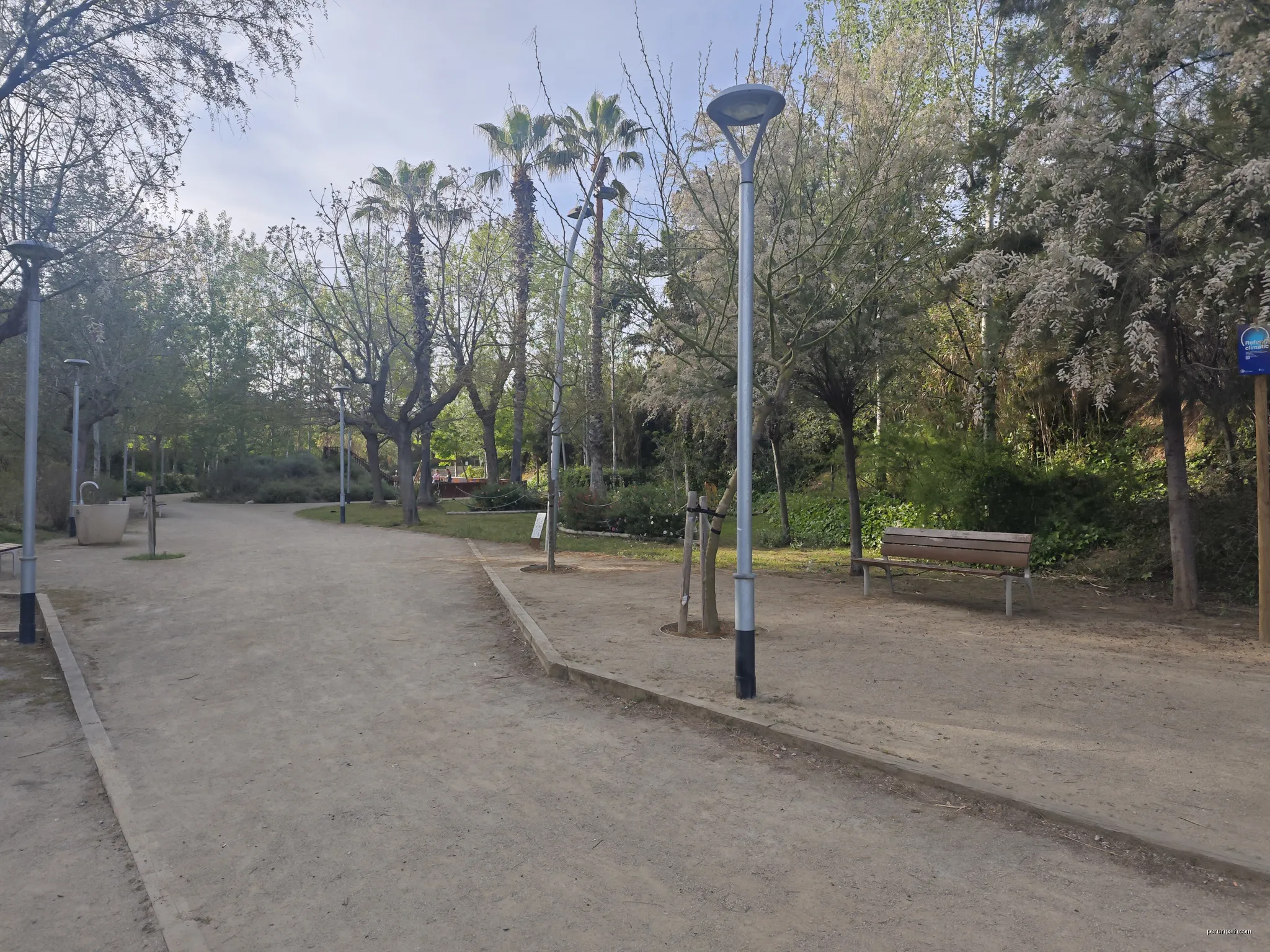 Parc de la Riera d'en Font (font de Montgat) | Autor: Friviere | Licencja: CC BY-SA 4.0 | Źródło: Wikimedia Commons