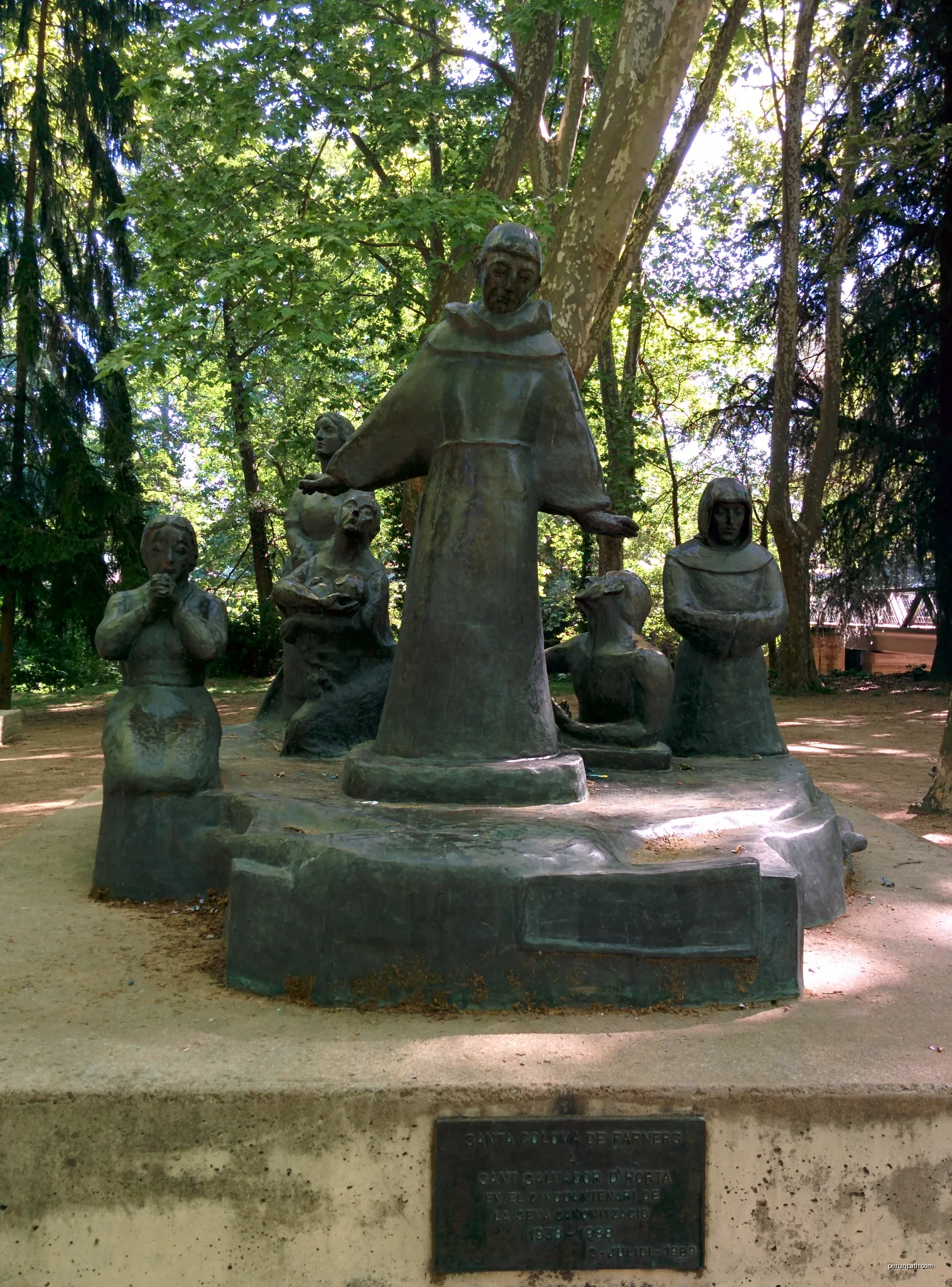 Parc de Sant Salvador (Santa Coloma de Farners) | Autor: Josep Maria Viñolas Esteva | Licencja: CC BY-SA 4.0 | Źródło: Wikimedia Commons