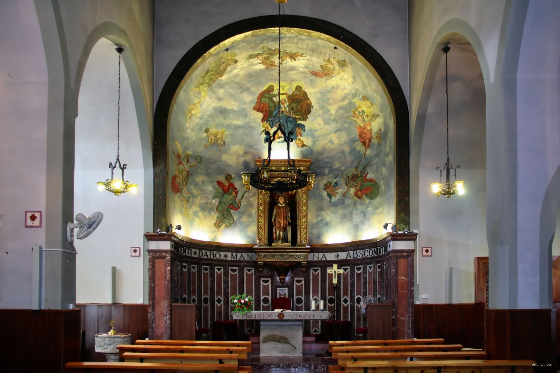 Parròquia de Sant Vicenç | Autor: Jorge Franganillo | Licencja: CC BY 3.0 | Źródło: Wikimedia Commons