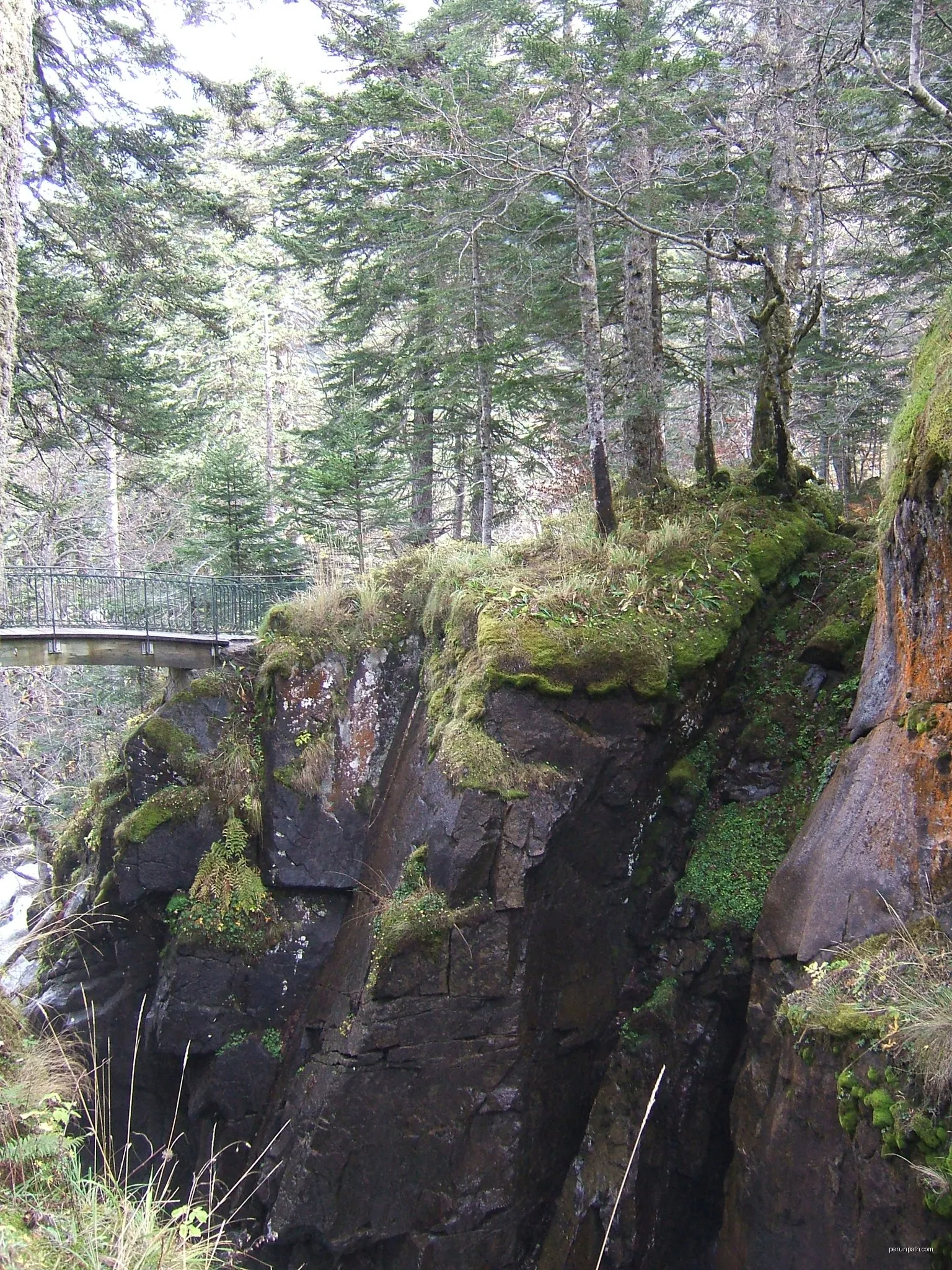 A travers la vallée du Marcadau vers le refuge Wallon