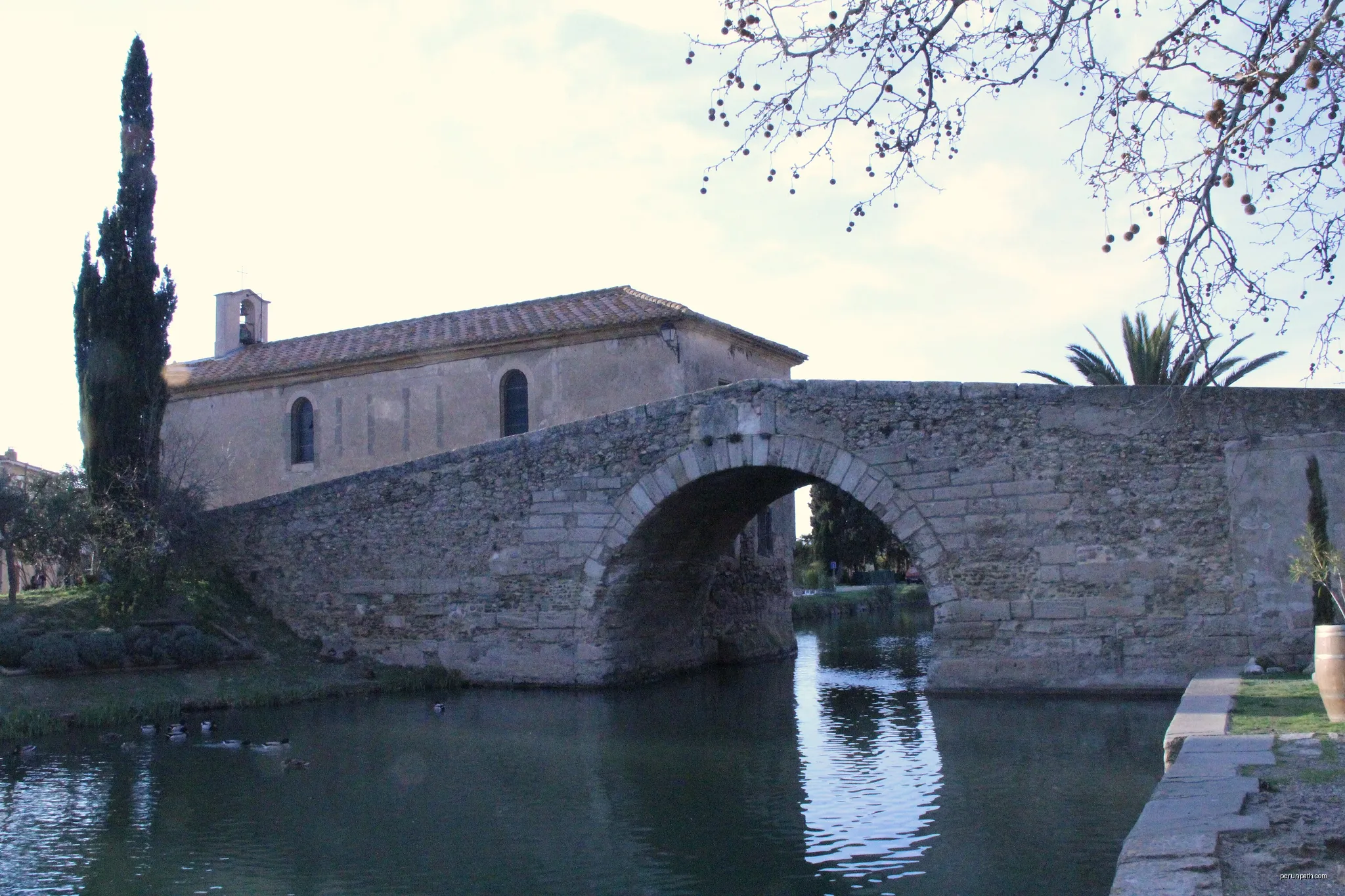 France : Pont sur le Canal du Midi au Somail (Aude) | Autor: Thierry de Villepin | Licencja: CC BY-SA 3.0 | Źródło: Wikimedia Commons