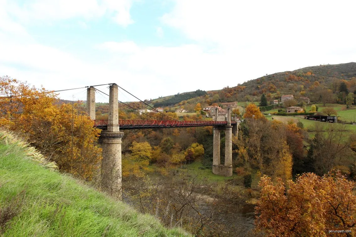 De Villeneuve-d'Allier à Lavoûte-Chilhac