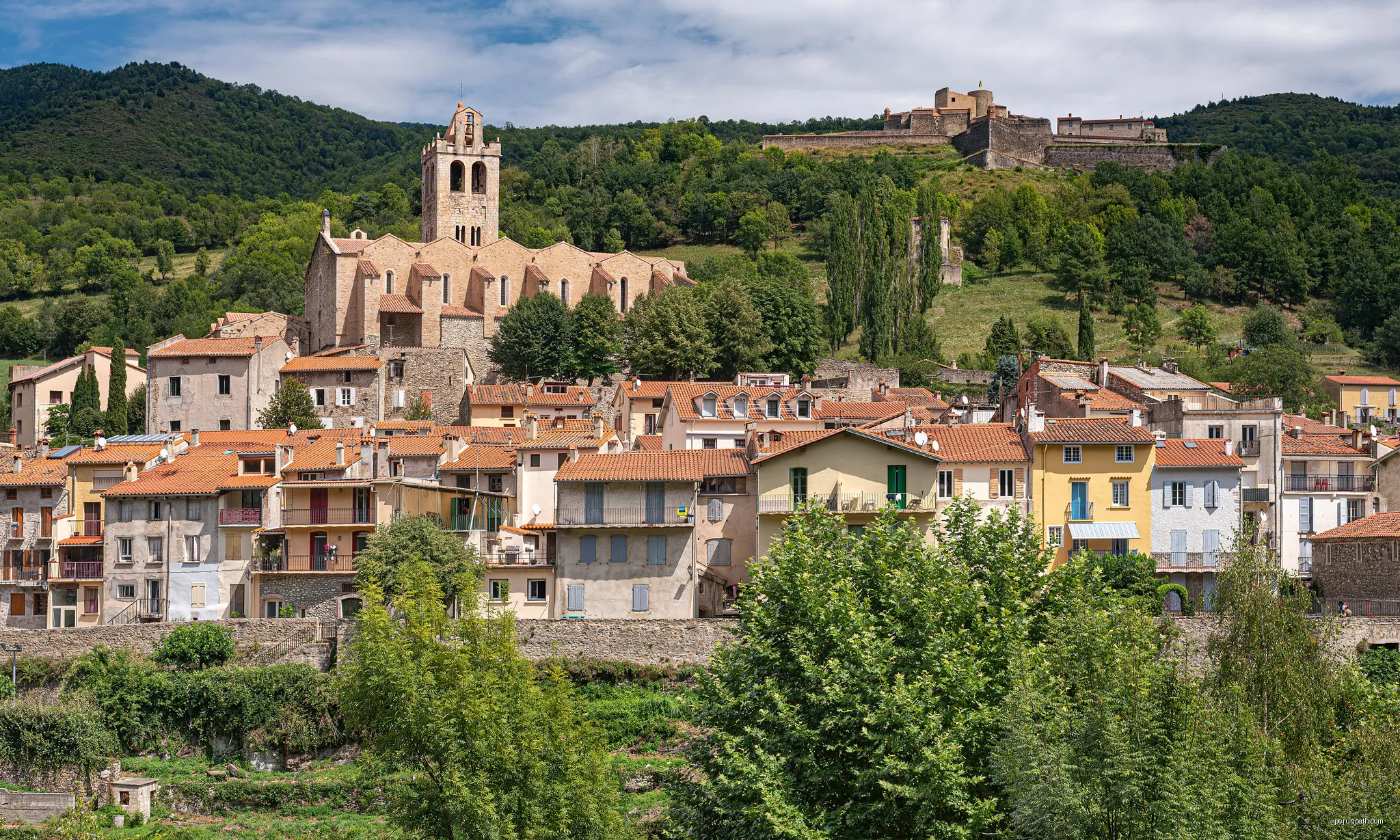 Prats de Molló | Autor: Jorge Franganillo | Licencja: CC BY 2.0 | Źródło: Wikimedia Commons