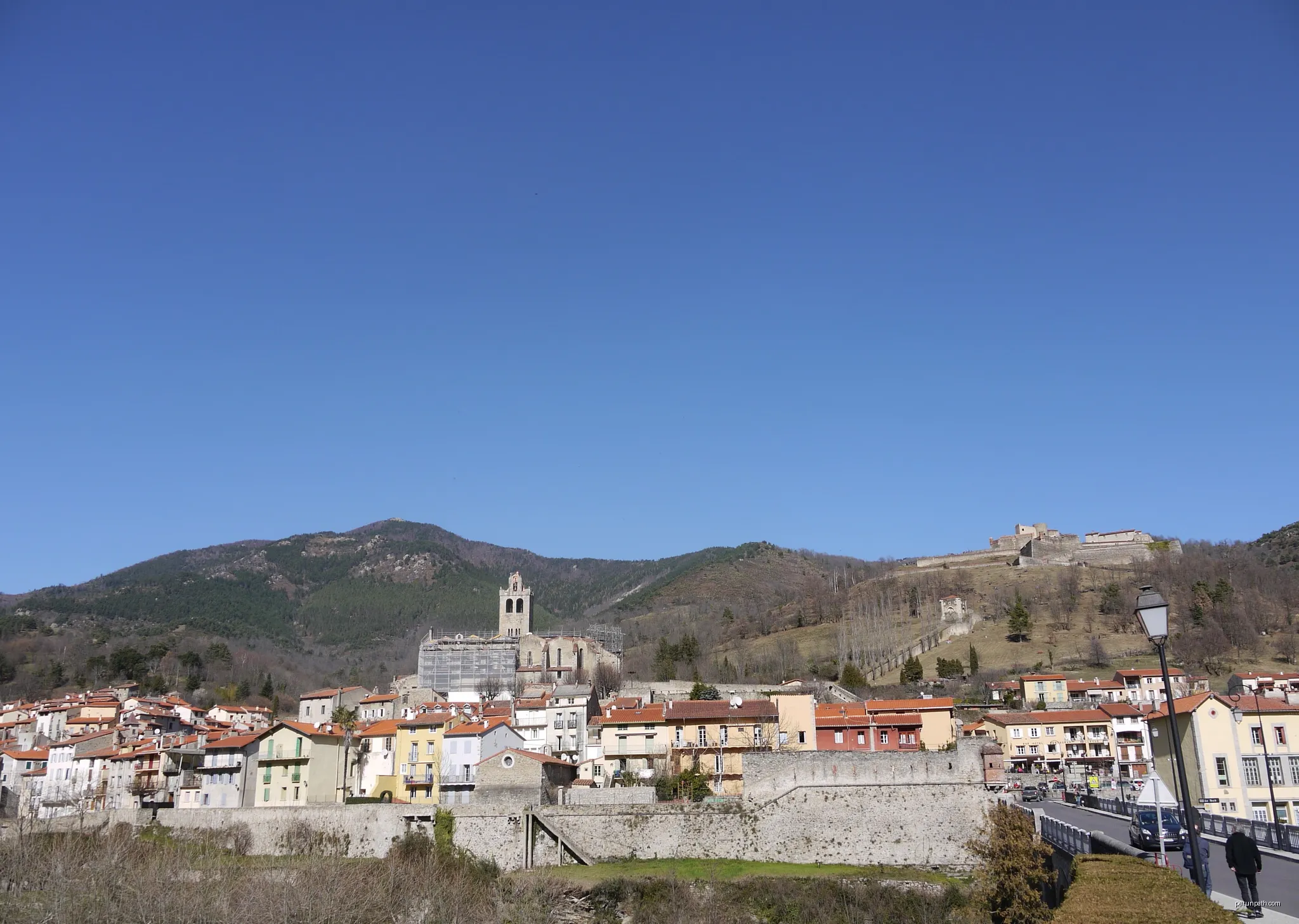 Vue générale de Prats-de-Mollo | Autor: Fabricio Cardenas | Licencja: CC BY-SA 4.0 | Źródło: Wikimedia Commons