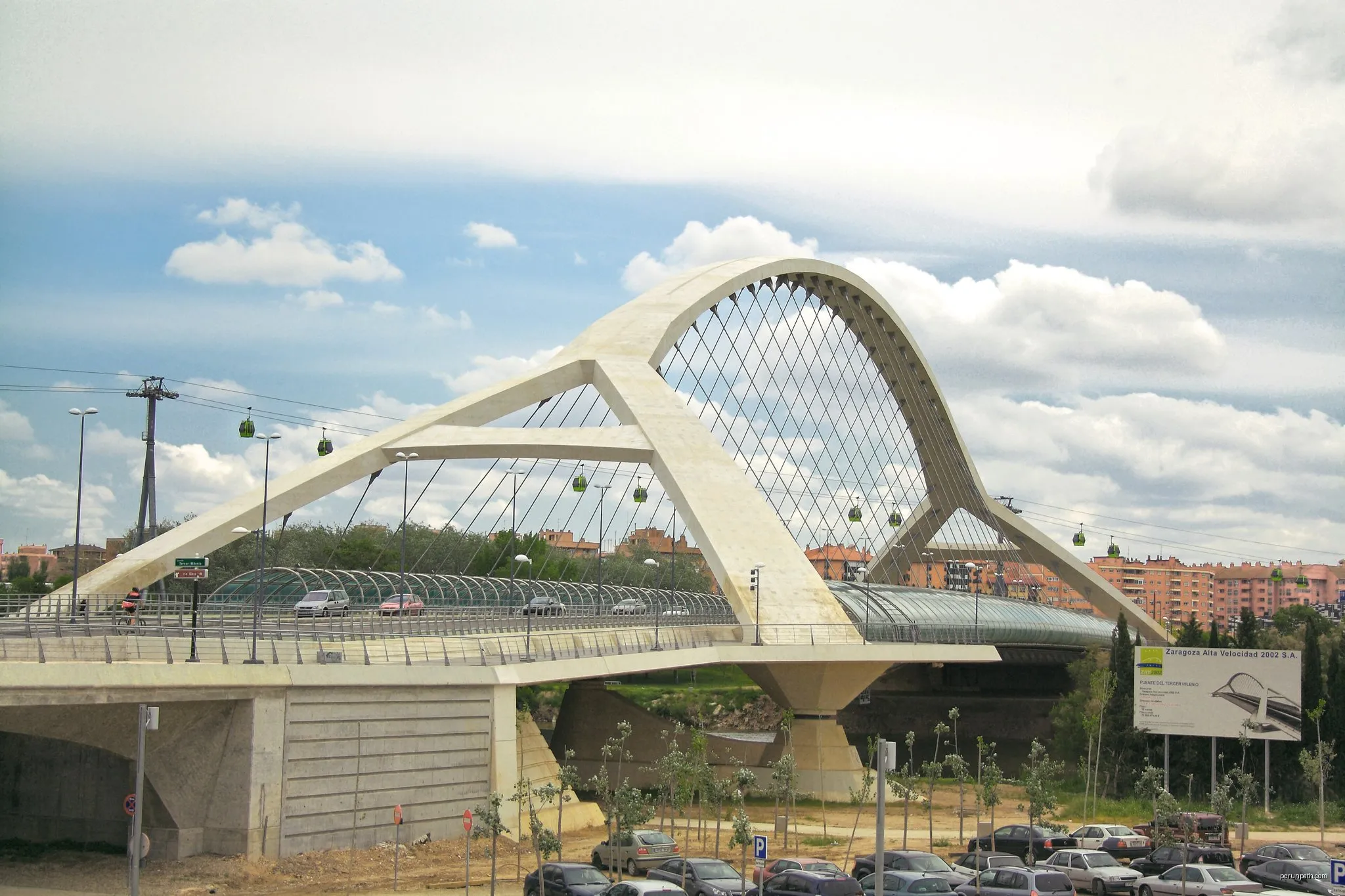 La margen izquierda, entre puentes
