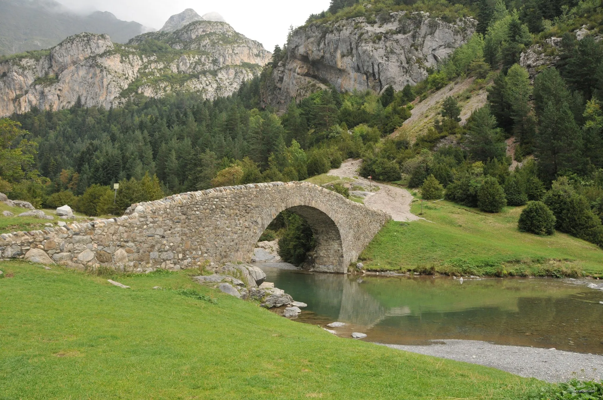 Ruta por el valle de Bujaruelo en la reserva de la biosfera Ordesa-Viñamala